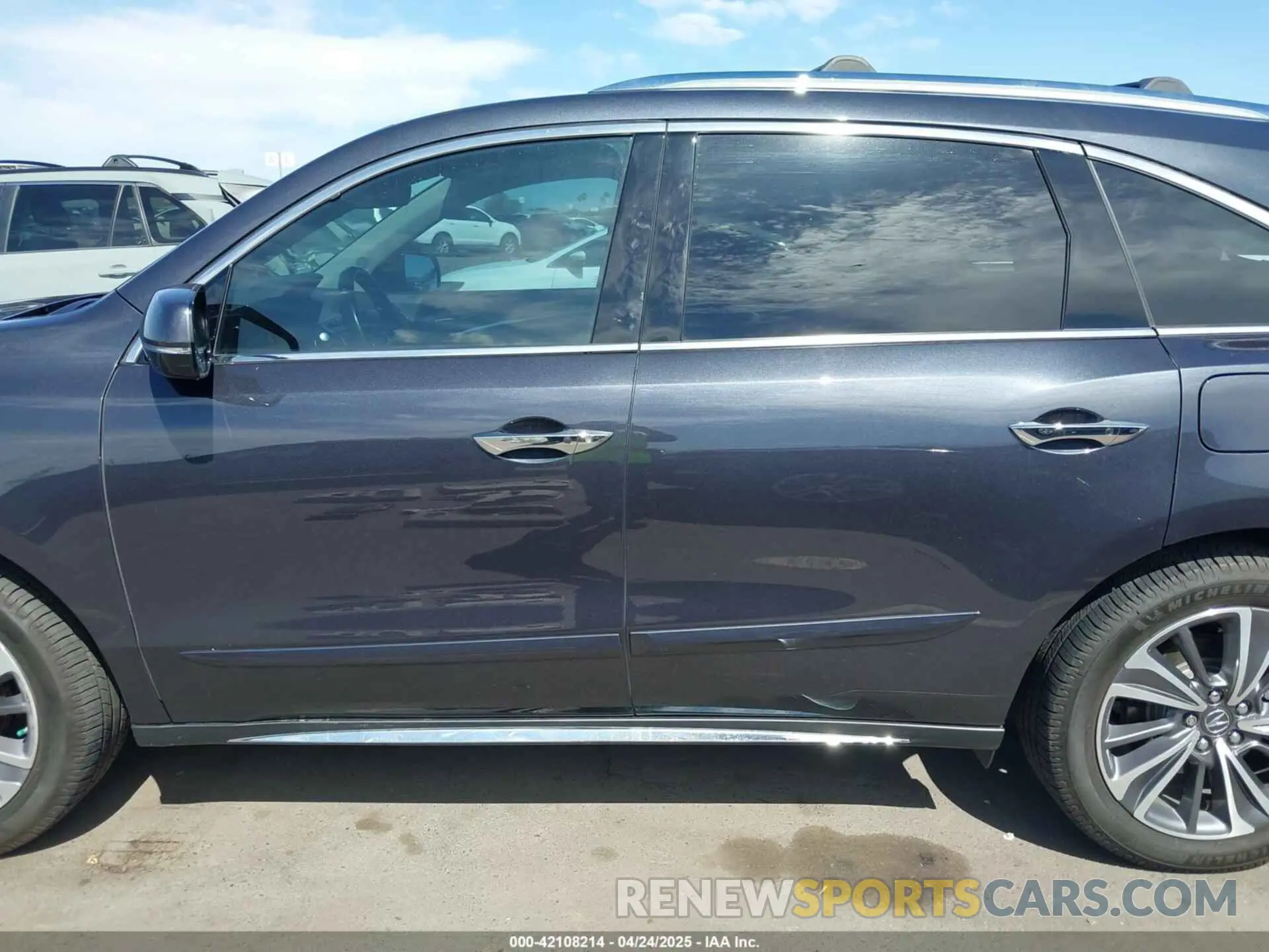 14 fotografías del automóvil dañado 5J8YD4H5XKL029023 ACURA MDX 2019