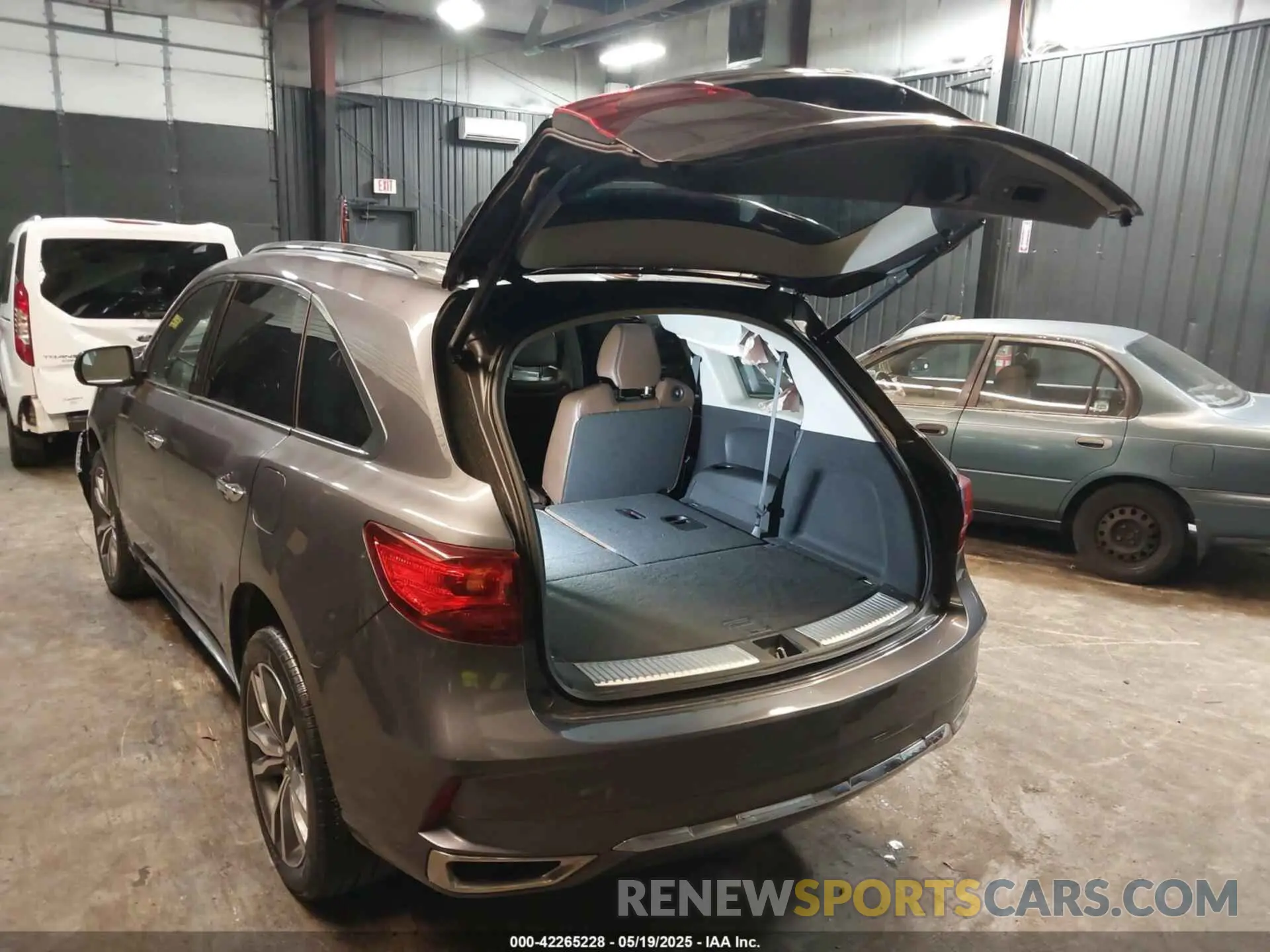 3 fotografías del automóvil dañado 5J8YD4H87KL029538 ACURA MDX 2019