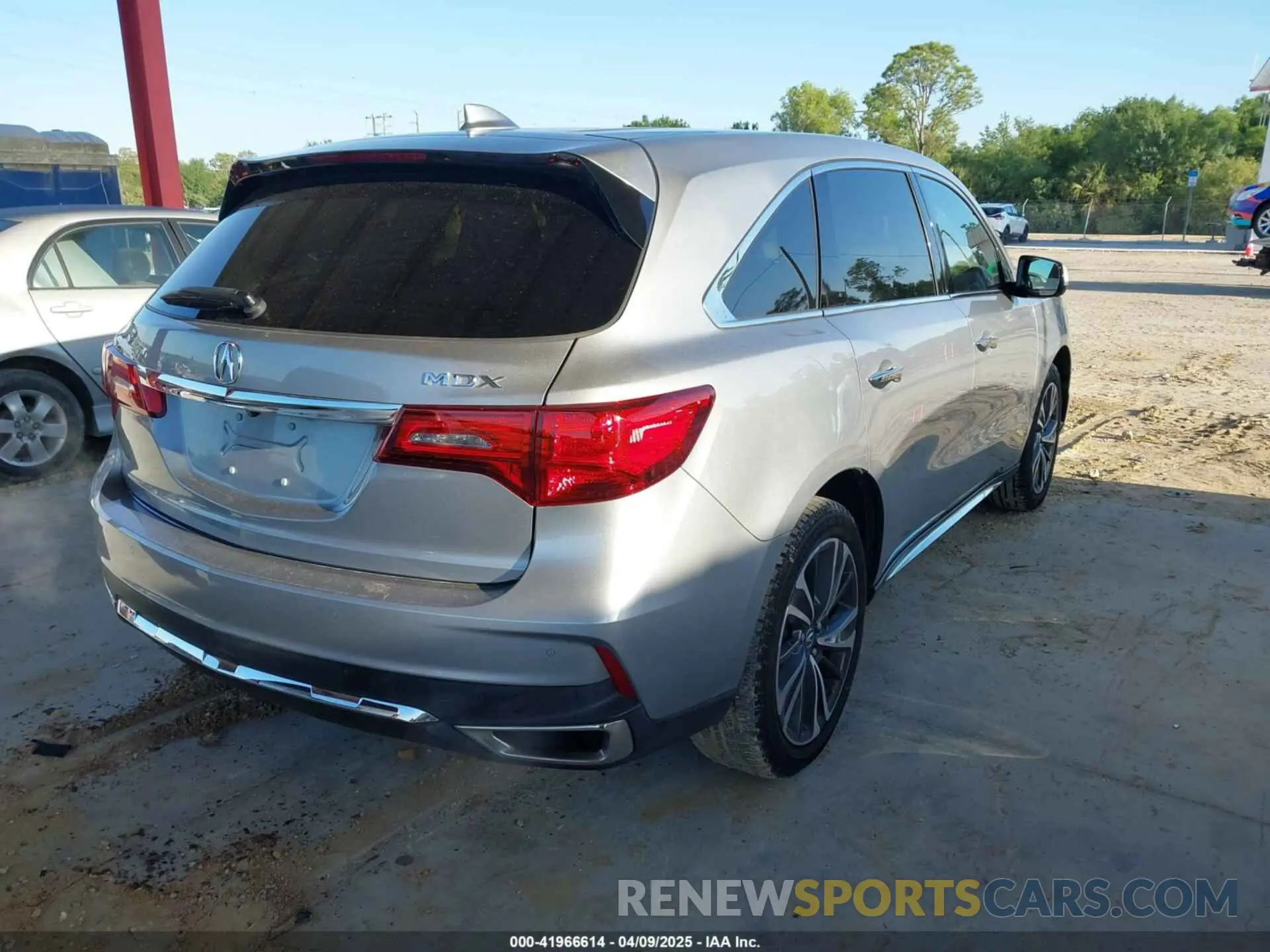 4 fotografías del automóvil dañado 5J8YD3H50LL005535 ACURA MDX 2020