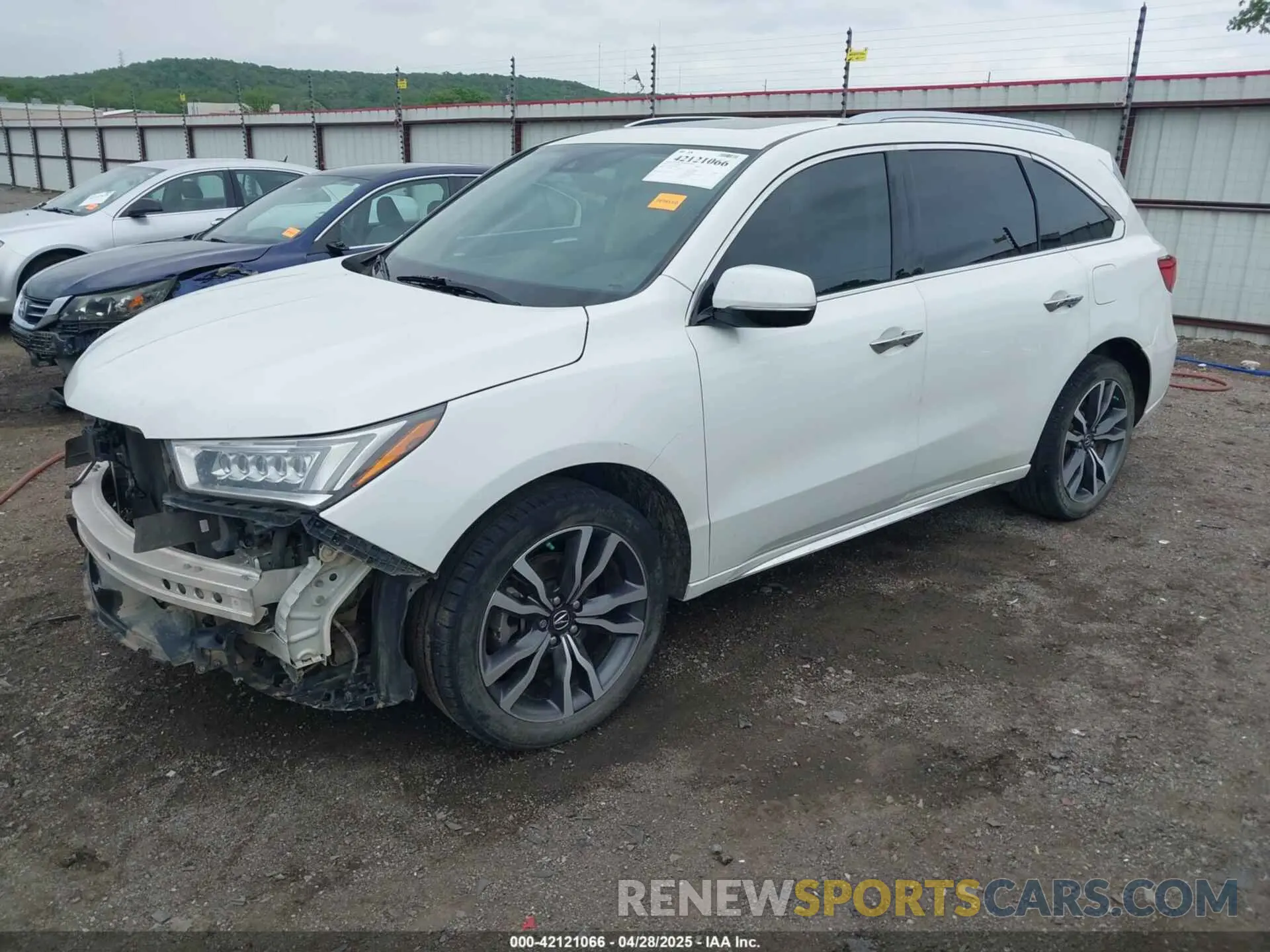 2 fotografías del automóvil dañado 5J8YD3H87LL008913 ACURA MDX 2020