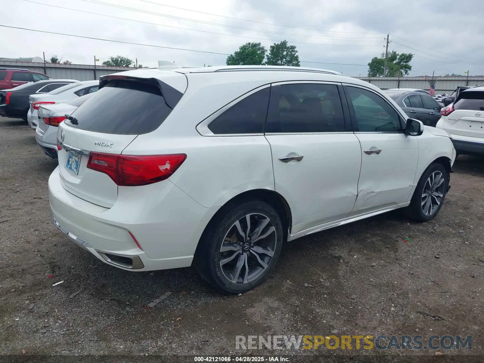 4 fotografías del automóvil dañado 5J8YD3H87LL008913 ACURA MDX 2020