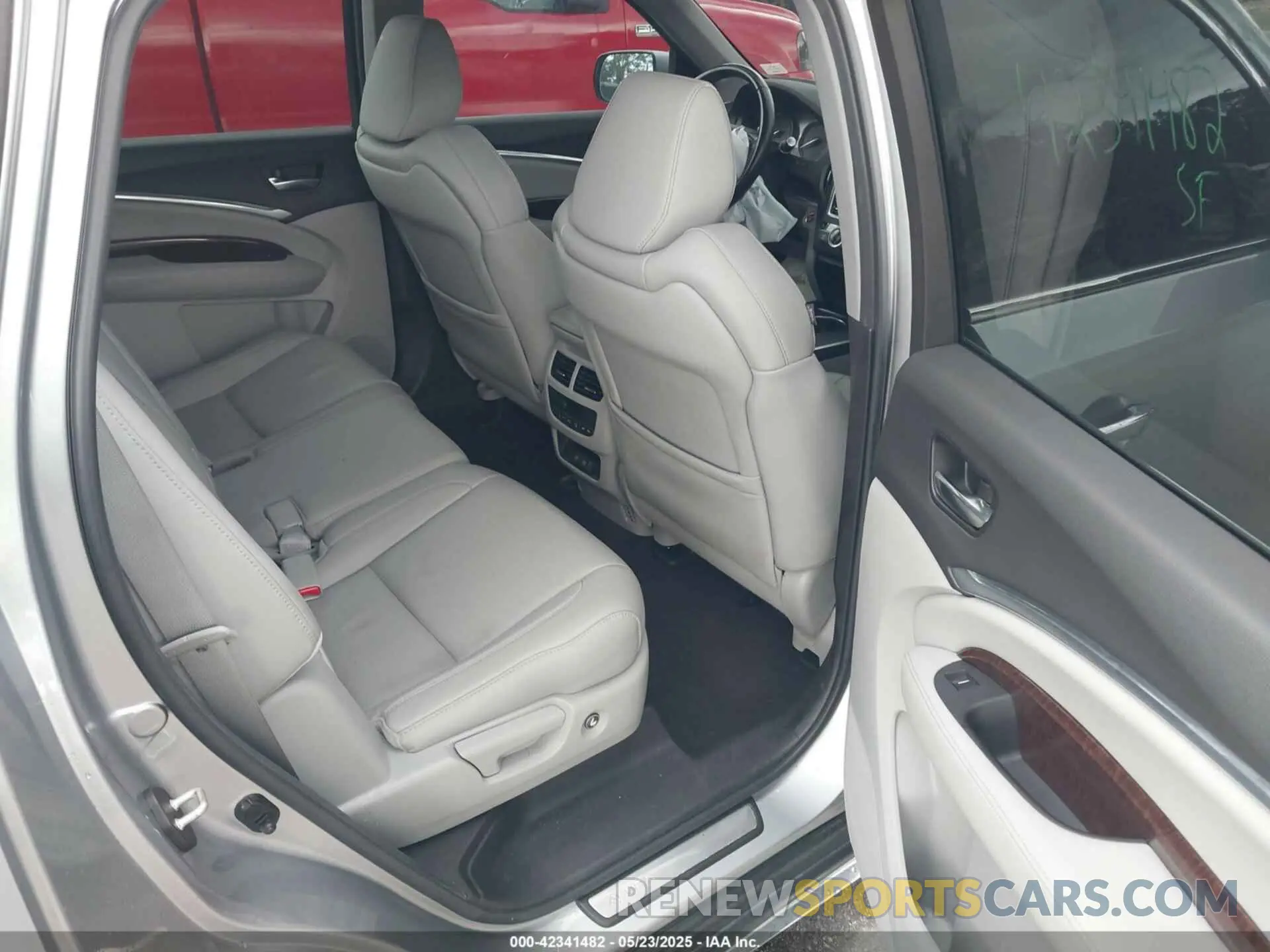 8 fotografías del automóvil dañado 5J8YD4H30LL051645 ACURA MDX 2020