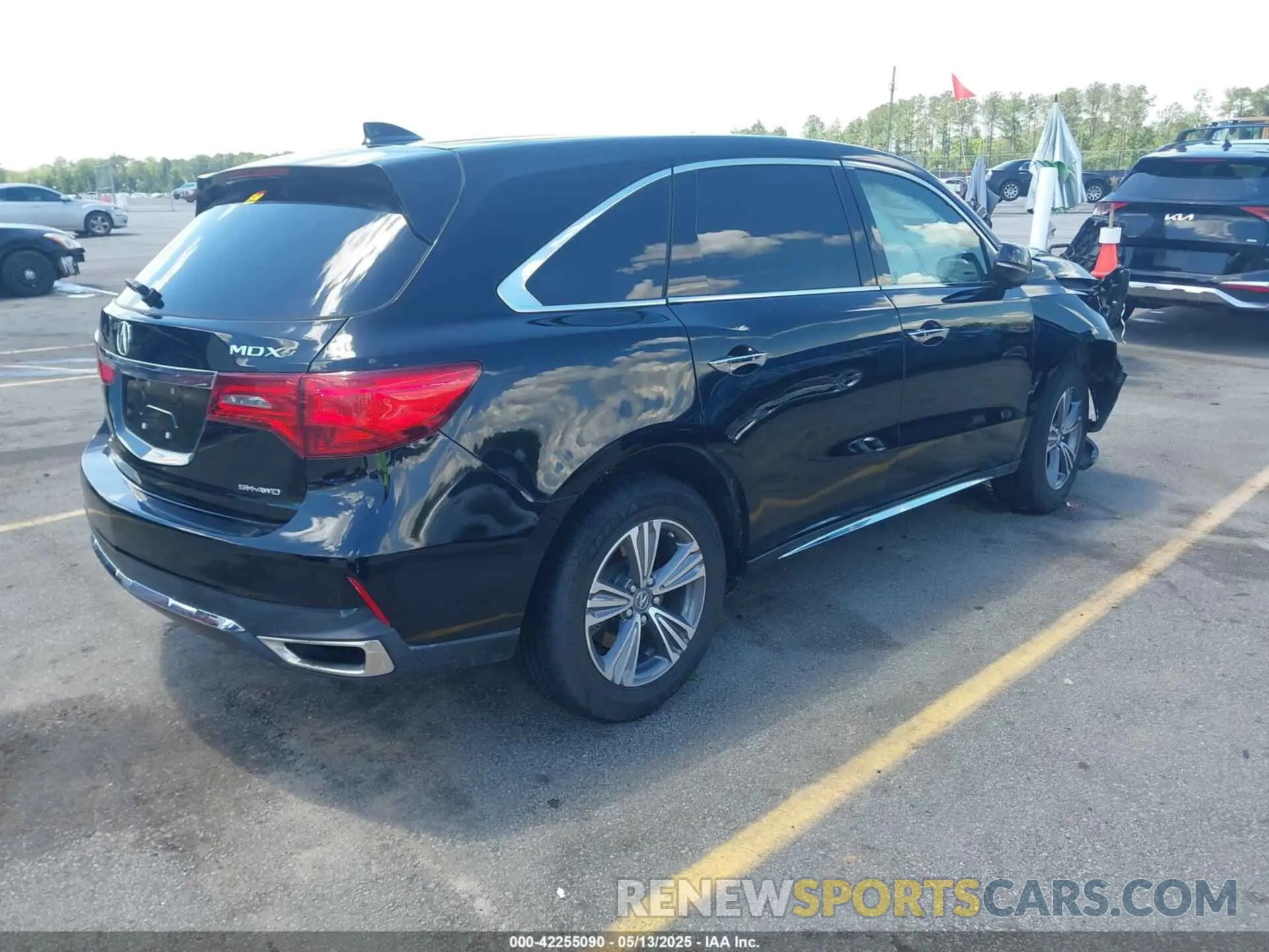 4 fotografías del automóvil dañado 5J8YD4H37LL004130 ACURA MDX 2020