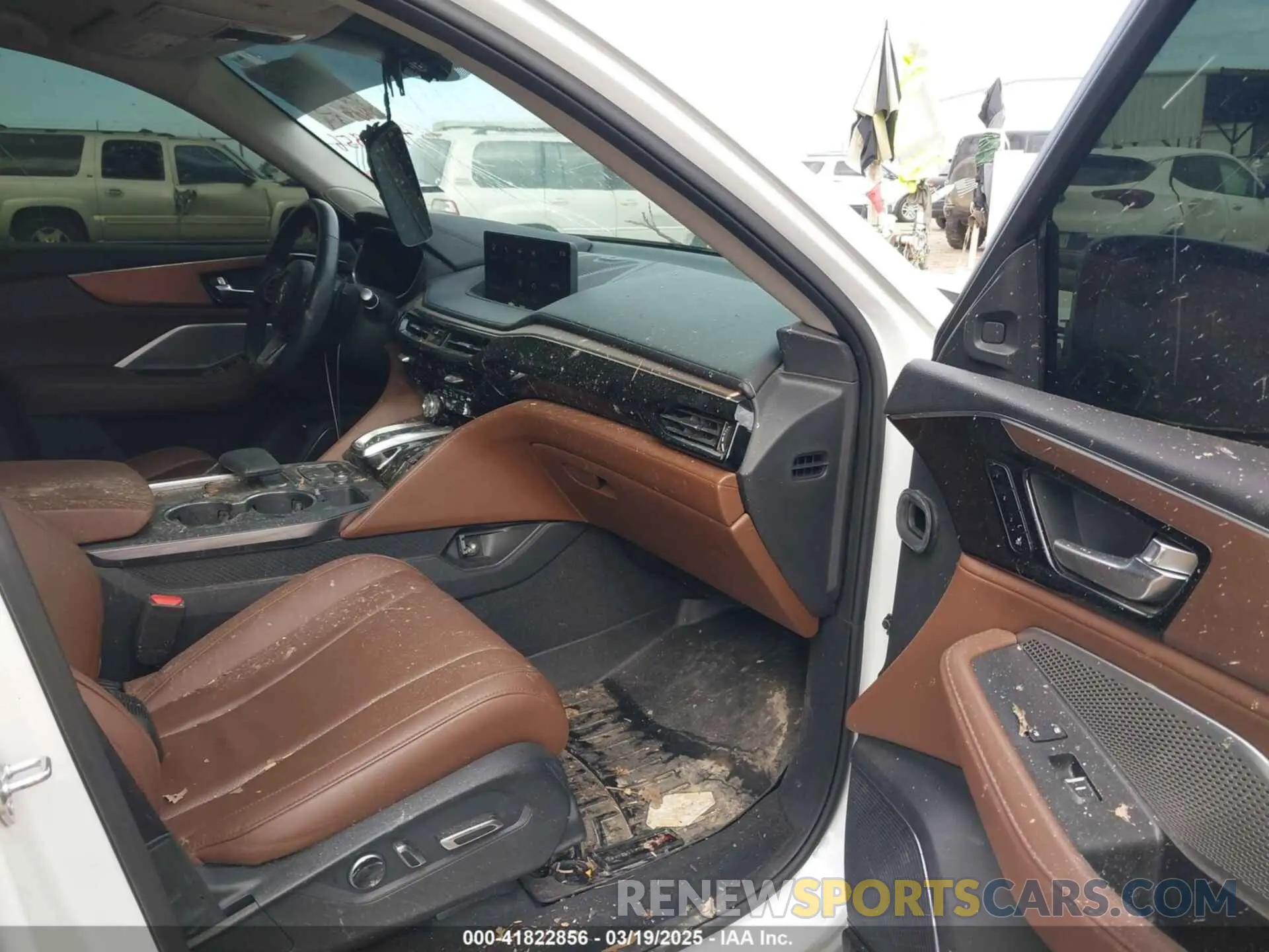 5 fotografías del automóvil dañado 5J8YD9H41NL012345 ACURA MDX 2022