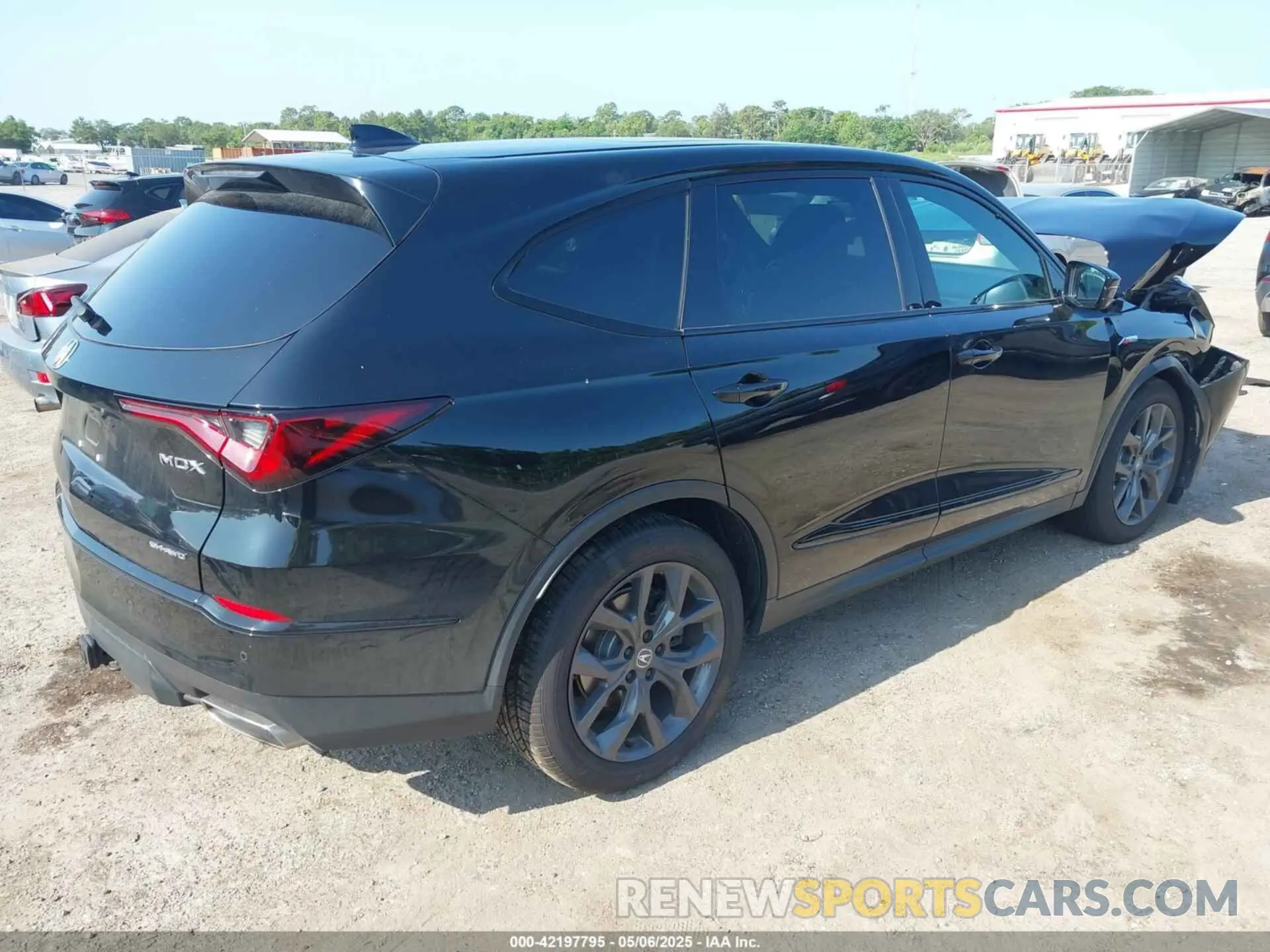 4 fotografías del automóvil dañado 5J8YE1H02NL044992 ACURA MDX 2022