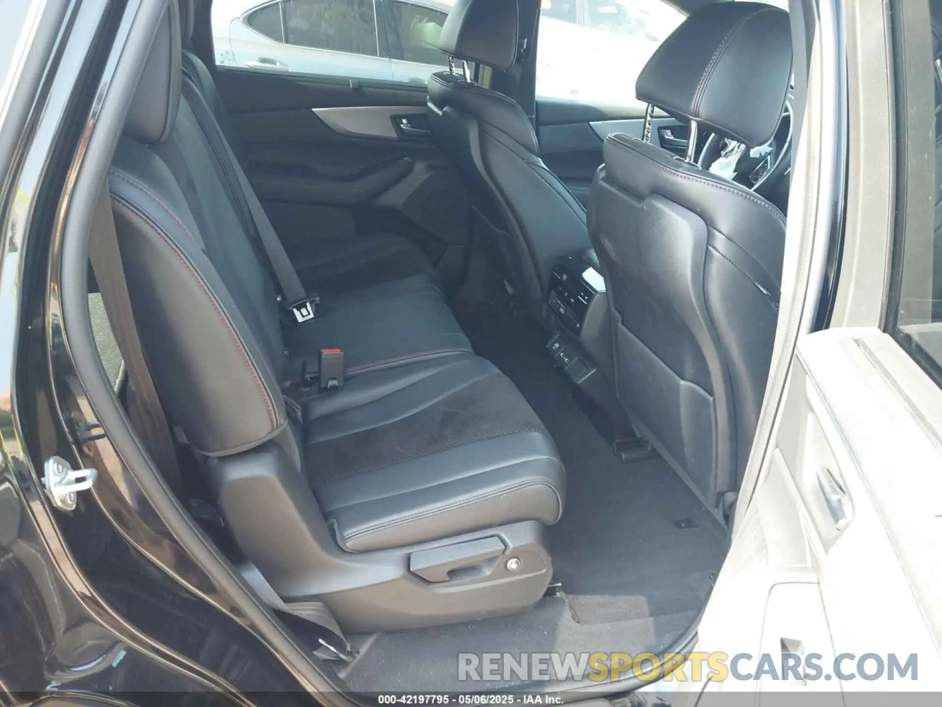 8 fotografías del automóvil dañado 5J8YE1H02NL044992 ACURA MDX 2022
