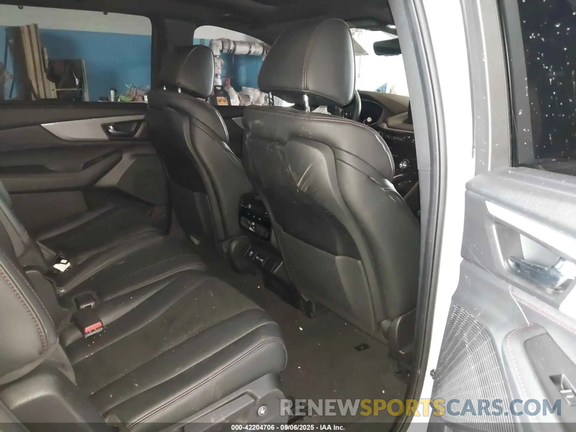 8 fotografías del automóvil dañado 5J8YE1H06NL038869 ACURA MDX 2022