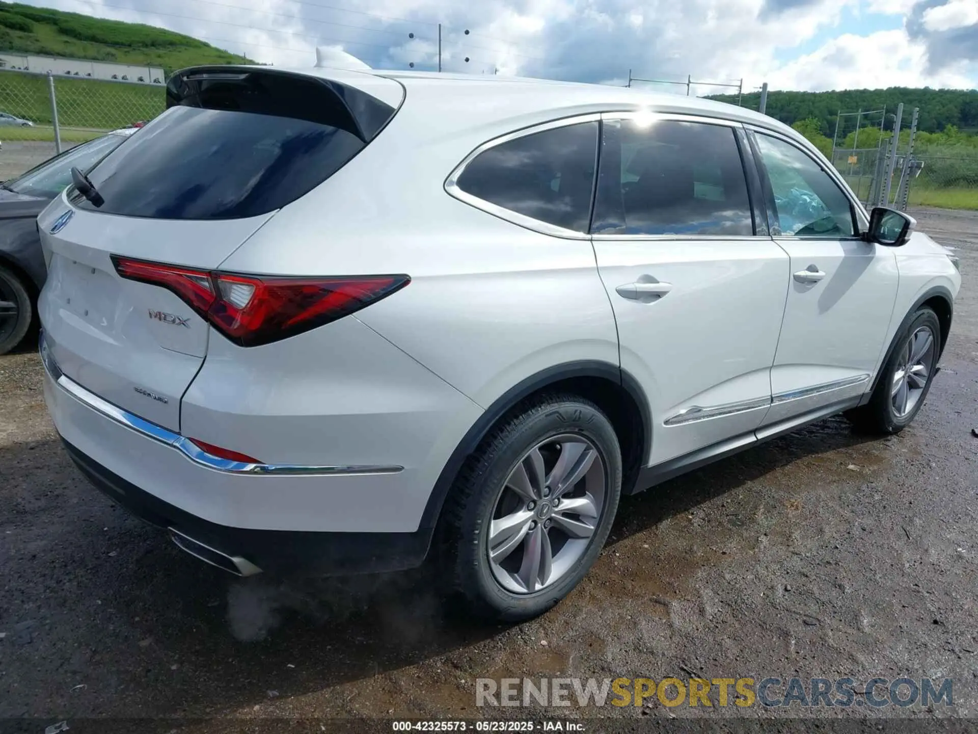 4 fotografías del automóvil dañado 5J8YE1H37NL015952 ACURA MDX 2022