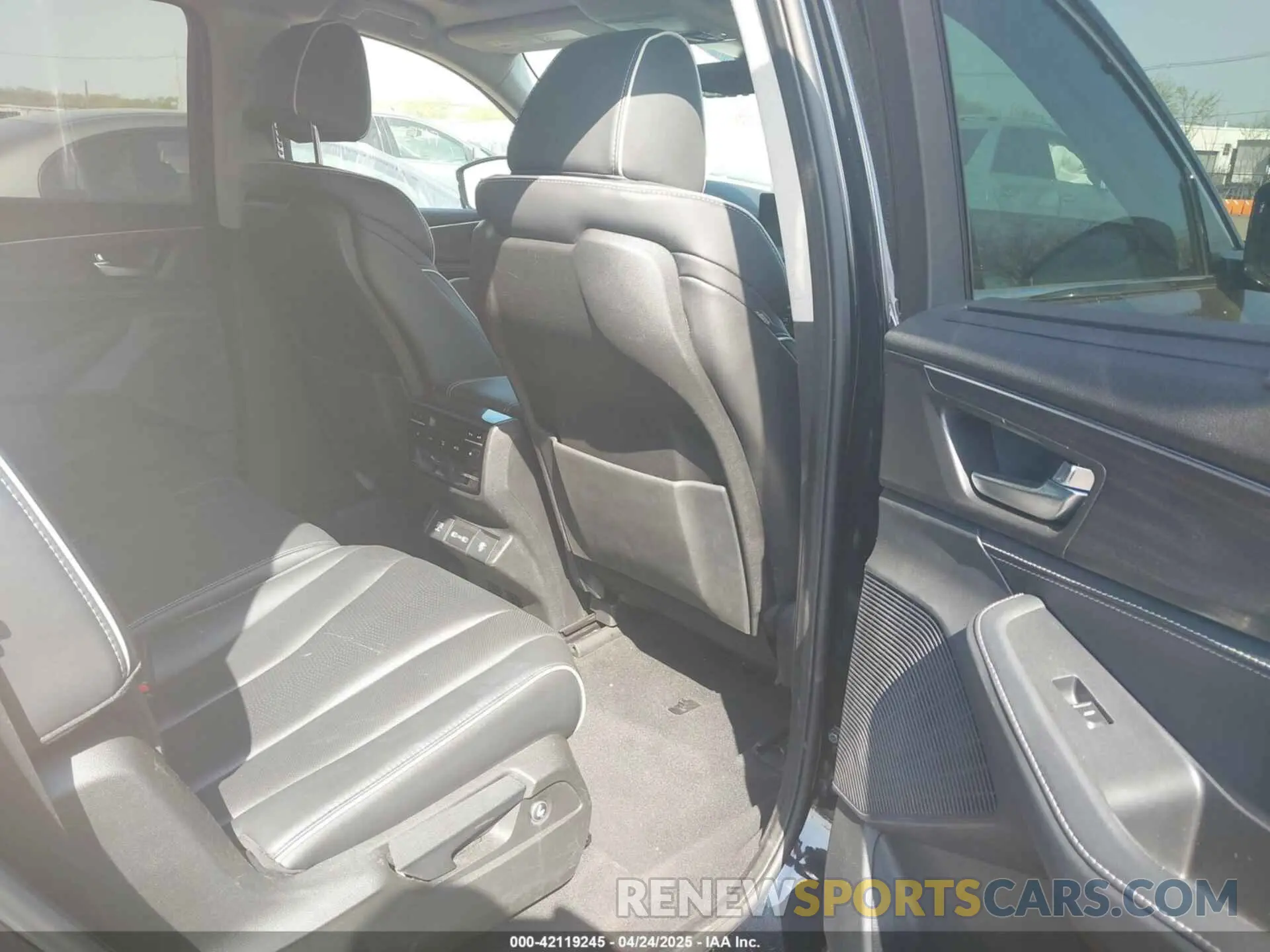 8 fotografías del automóvil dañado 5J8YE1H82NL010587 ACURA MDX 2022
