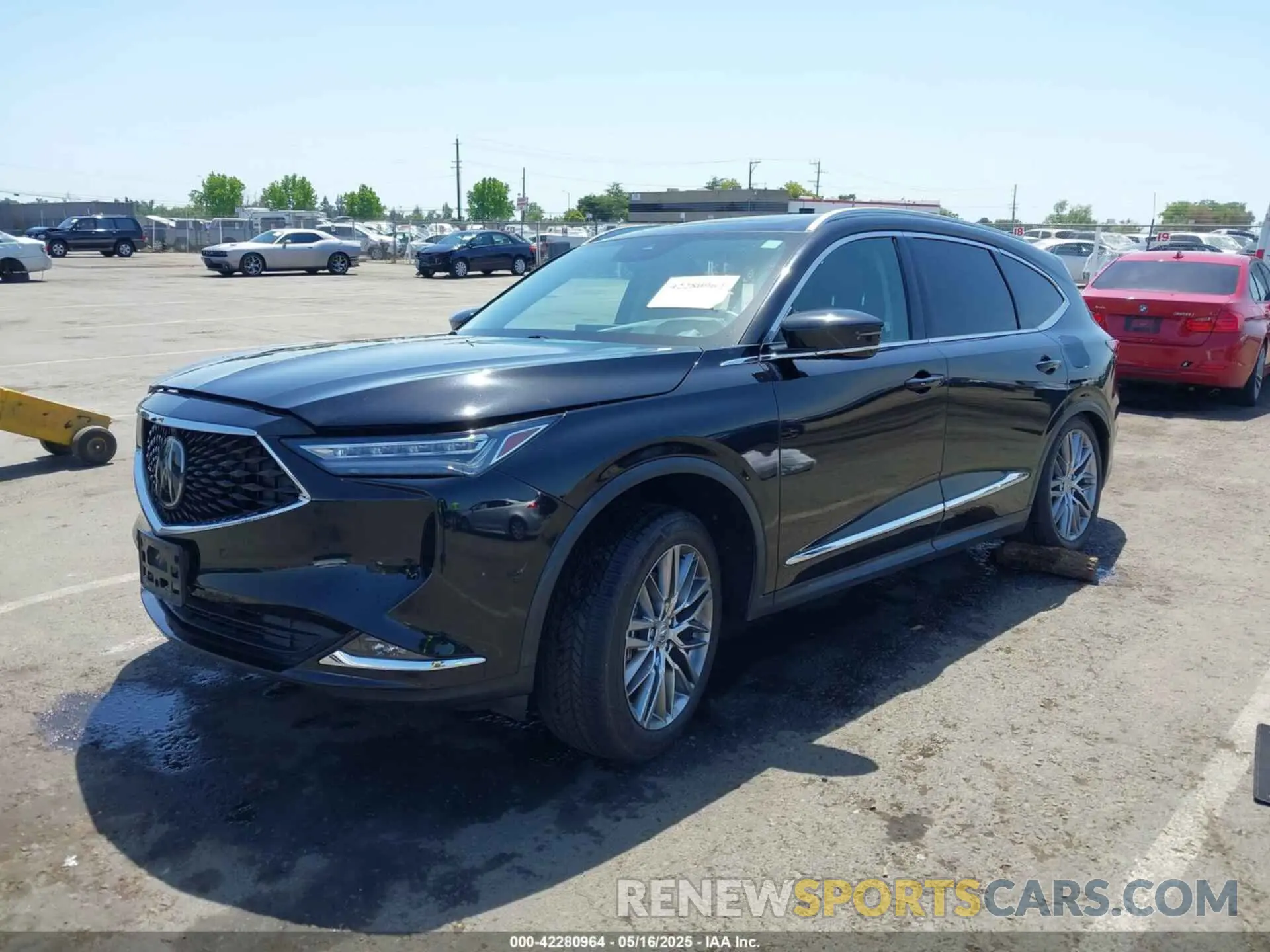 2 fotografías del automóvil dañado 5J8YE1H85NL008834 ACURA MDX 2022