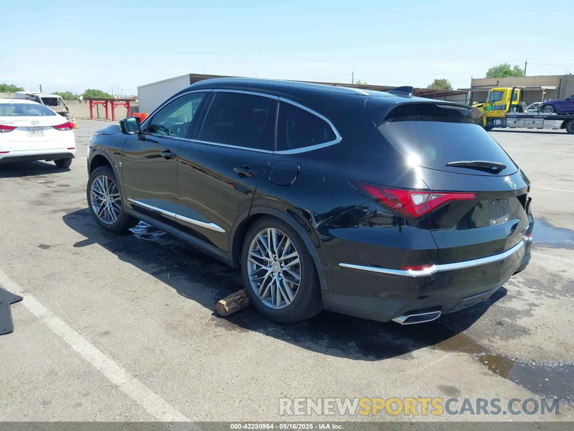 3 fotografías del automóvil dañado 5J8YE1H85NL008834 ACURA MDX 2022