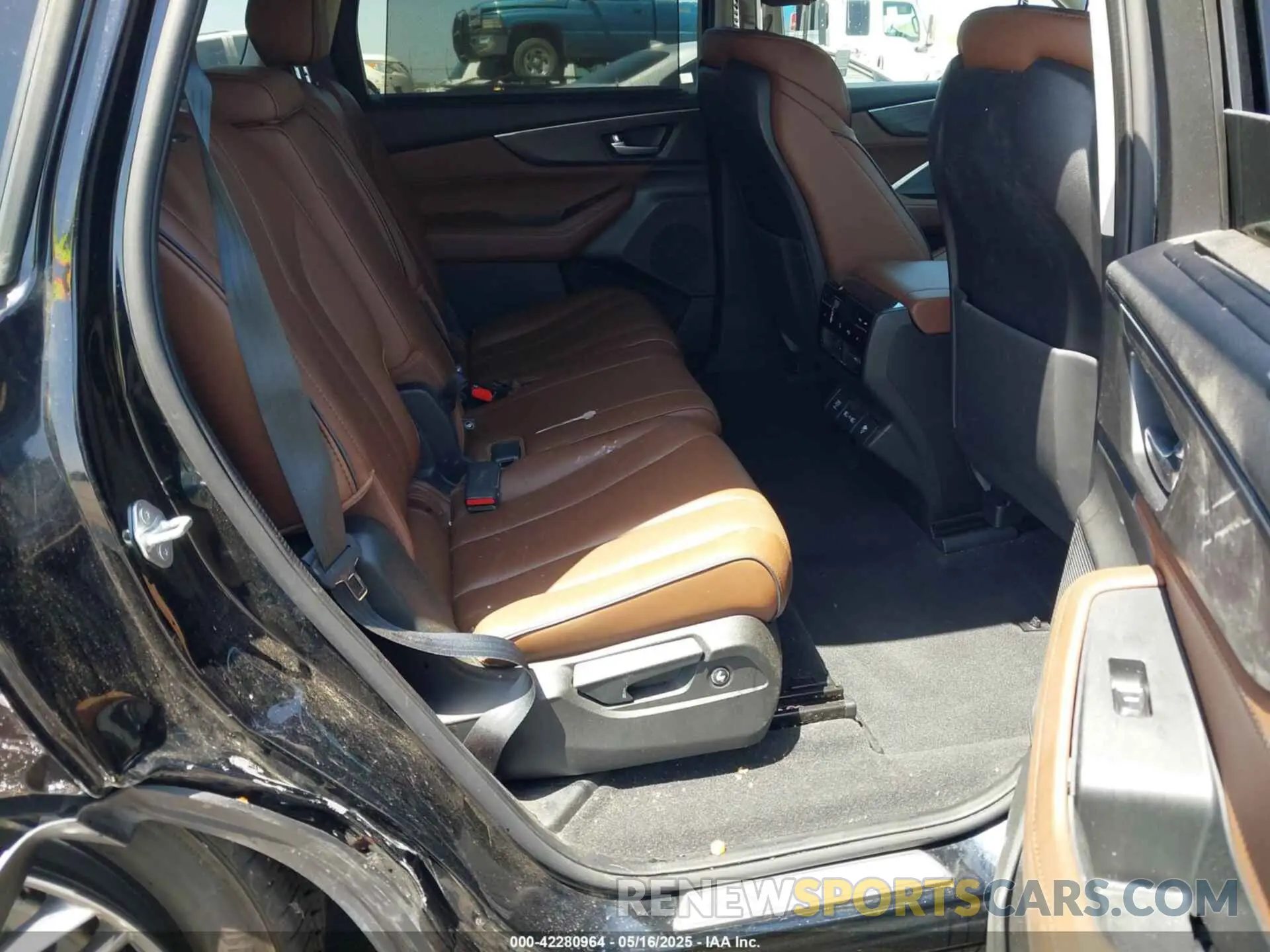 8 fotografías del automóvil dañado 5J8YE1H85NL008834 ACURA MDX 2022