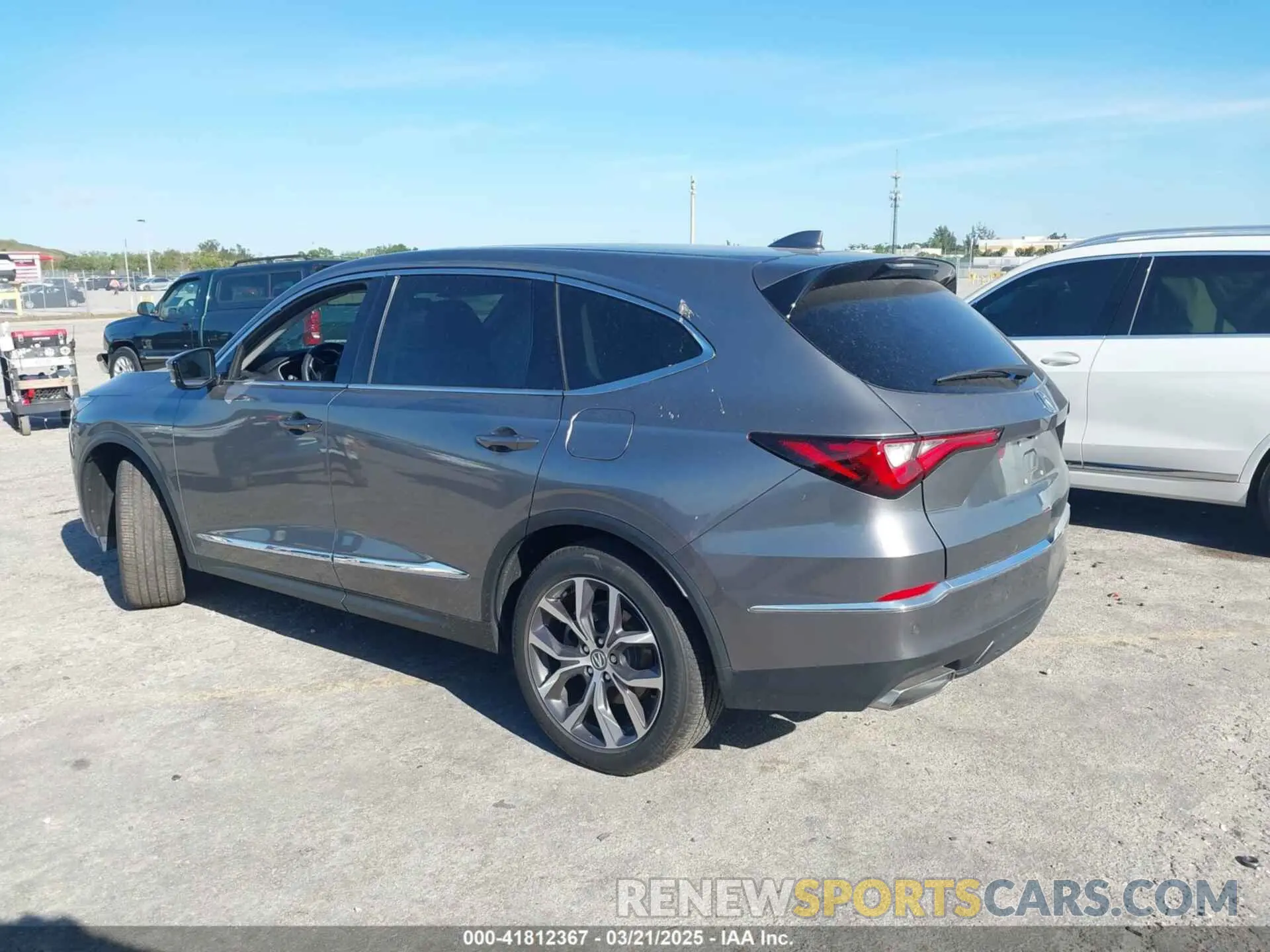 3 fotografías del automóvil dañado 5J8YD9H45PL006079 ACURA MDX 2023