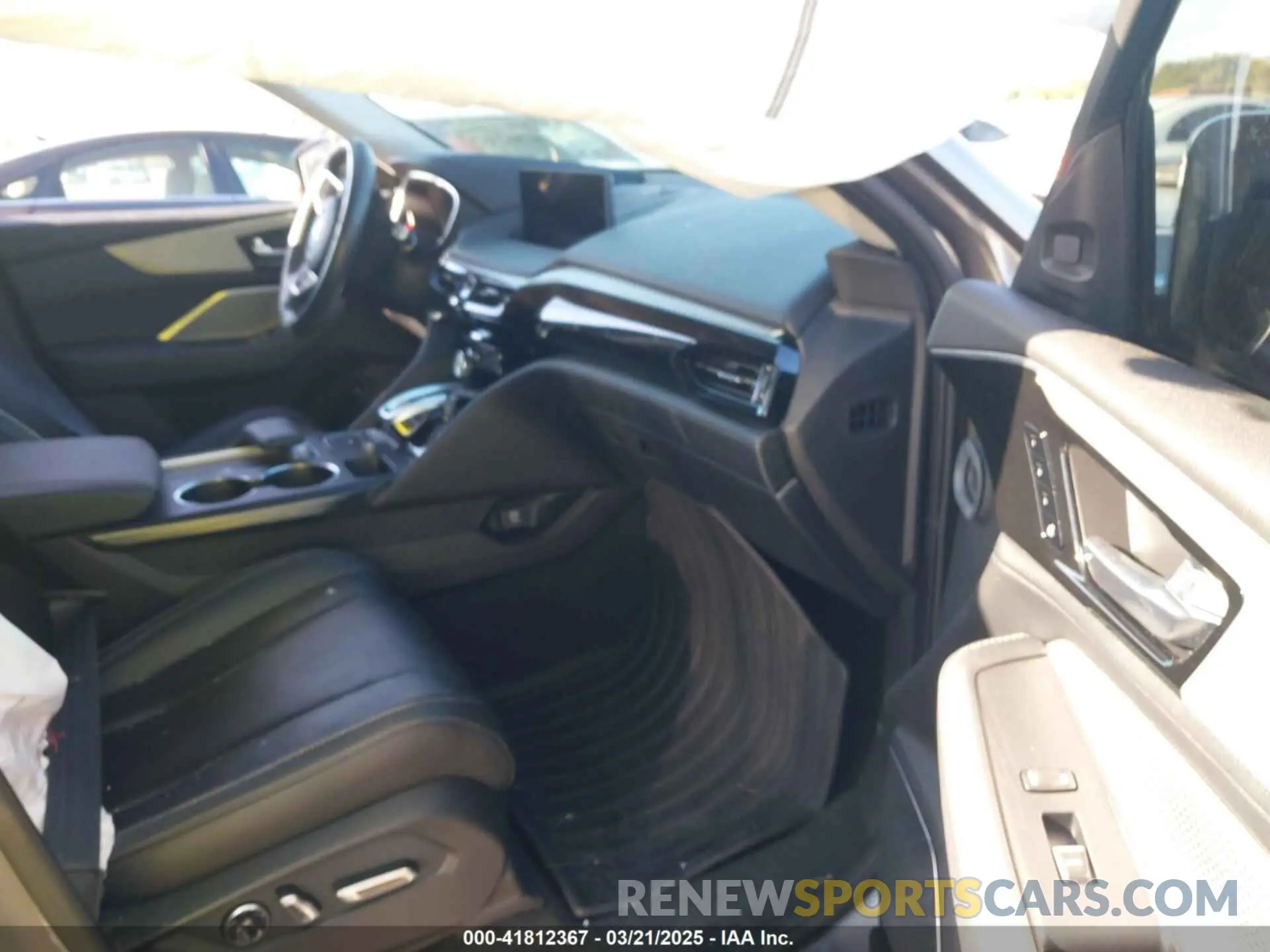 5 fotografías del automóvil dañado 5J8YD9H45PL006079 ACURA MDX 2023