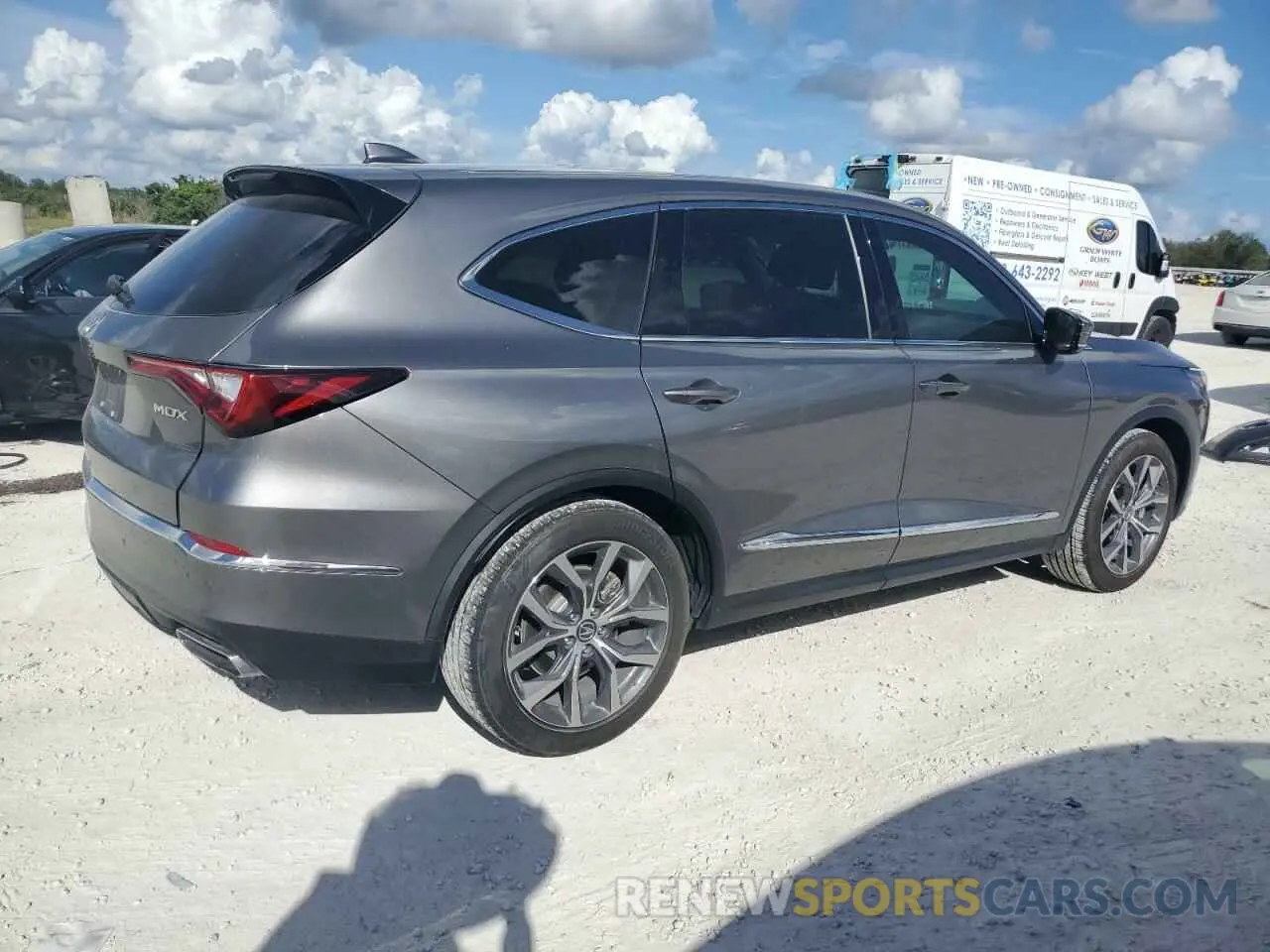 3 fotografías del automóvil dañado 5J8YD9H46PL004227 ACURA MDX 2023