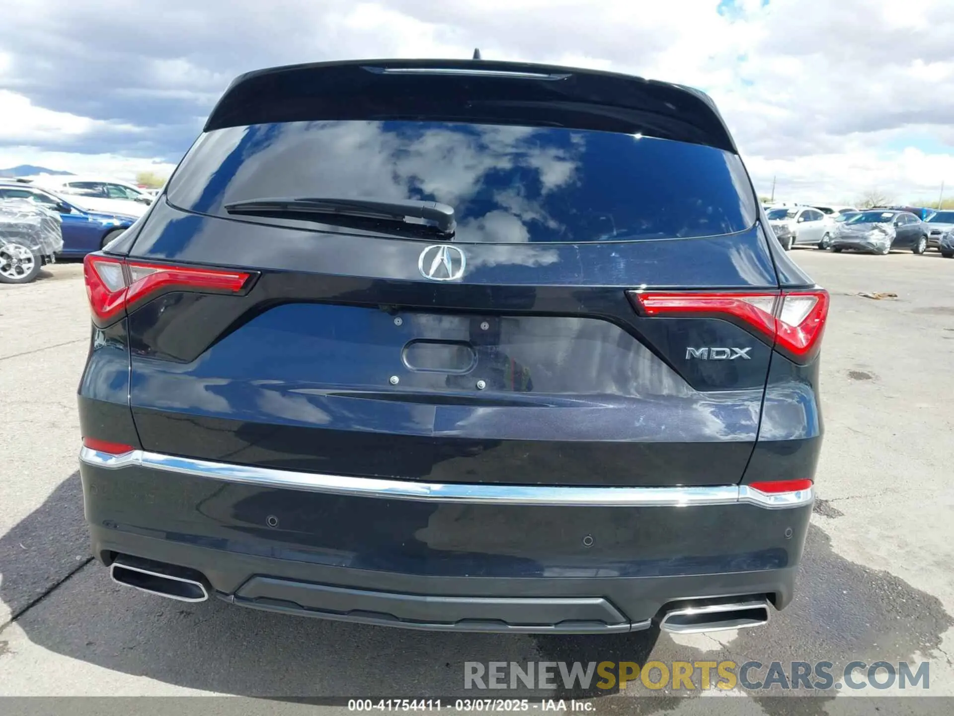 16 fotografías del automóvil dañado 5J8YD9H4XPL002240 ACURA MDX 2023