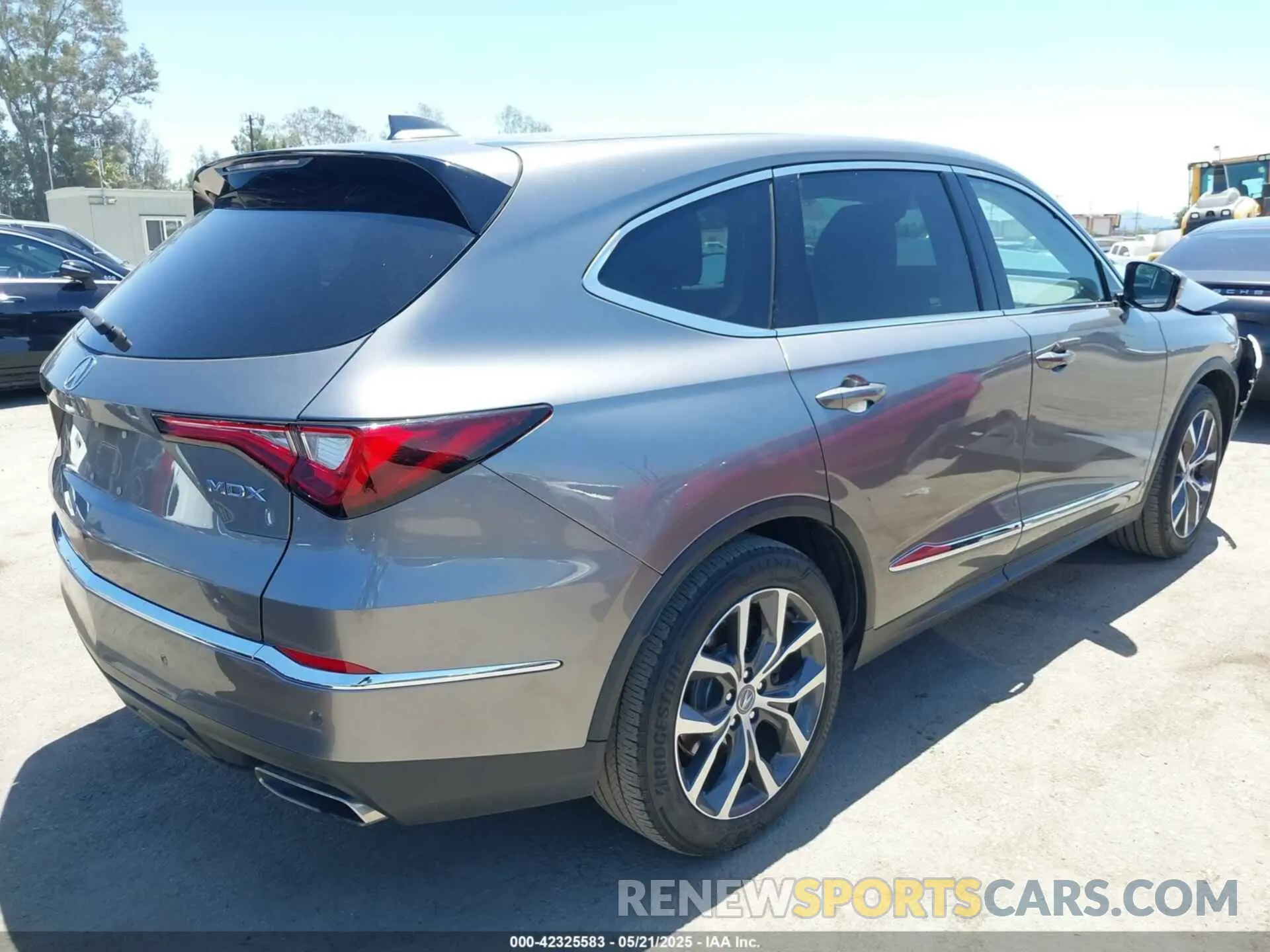 4 fotografías del automóvil dañado 5J8YD9H4XPL005963 ACURA MDX 2023