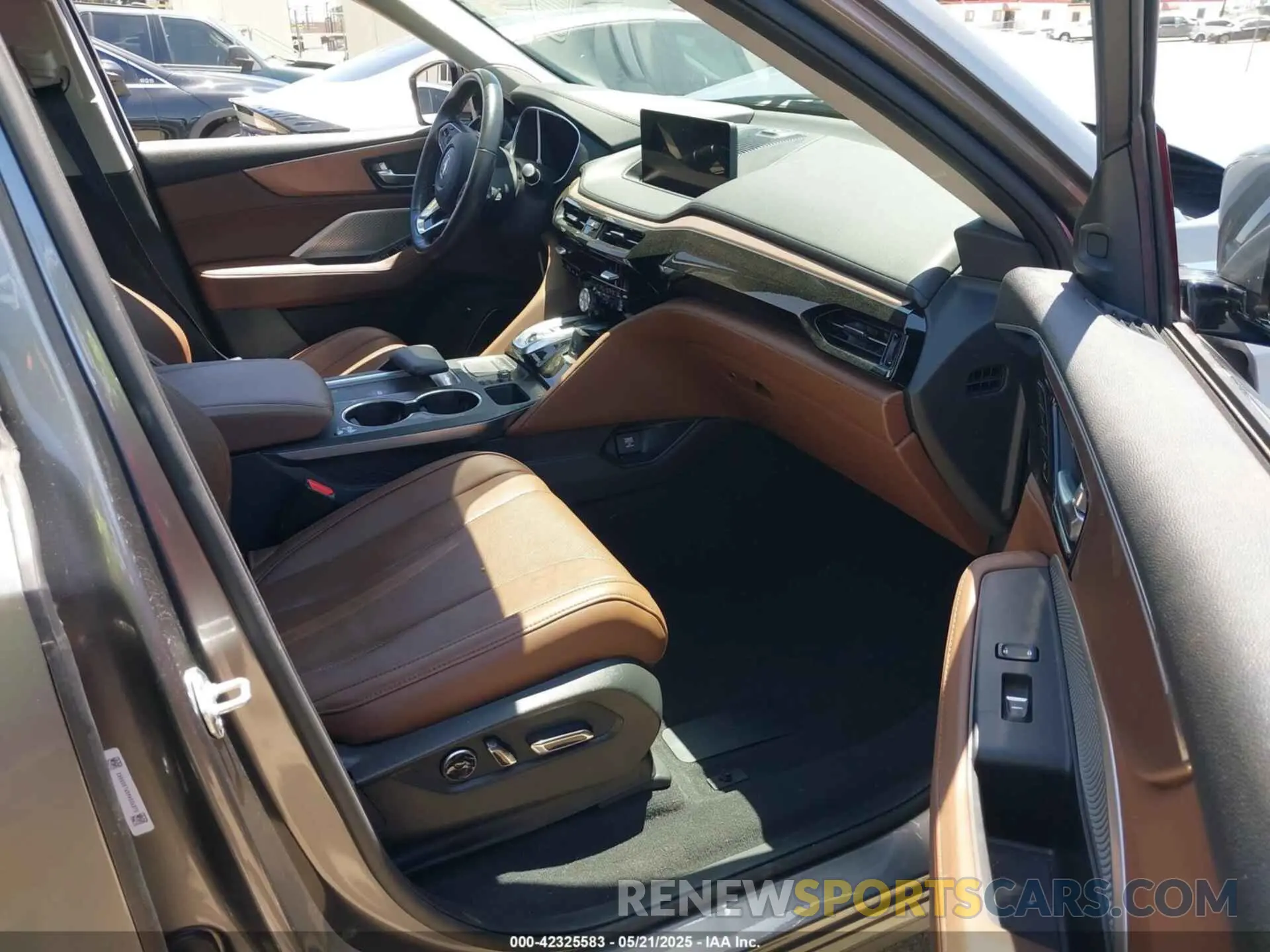 5 fotografías del automóvil dañado 5J8YD9H4XPL005963 ACURA MDX 2023