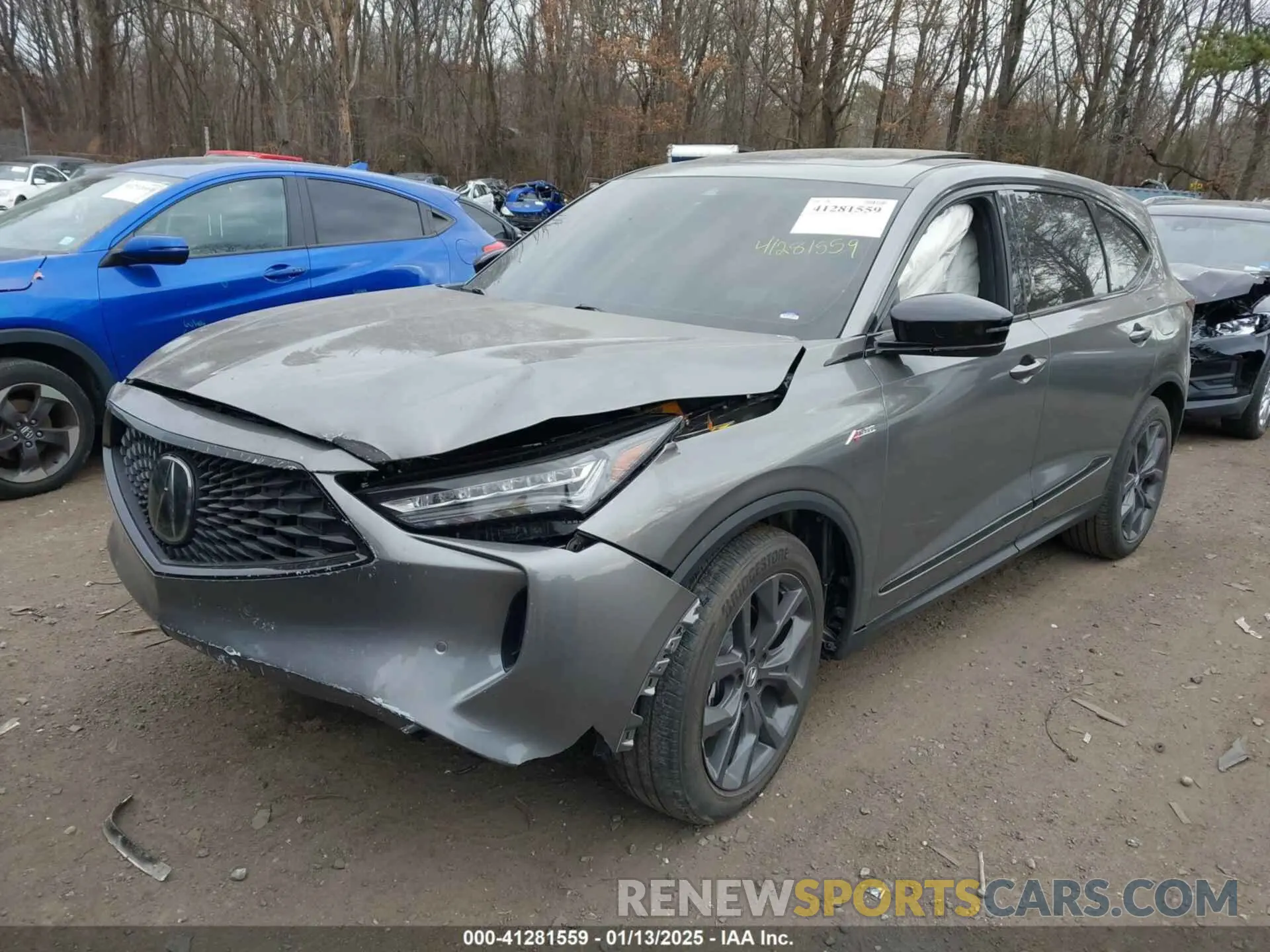 2 fotografías del automóvil dañado 5J8YE1H08PL018304 ACURA MDX 2023