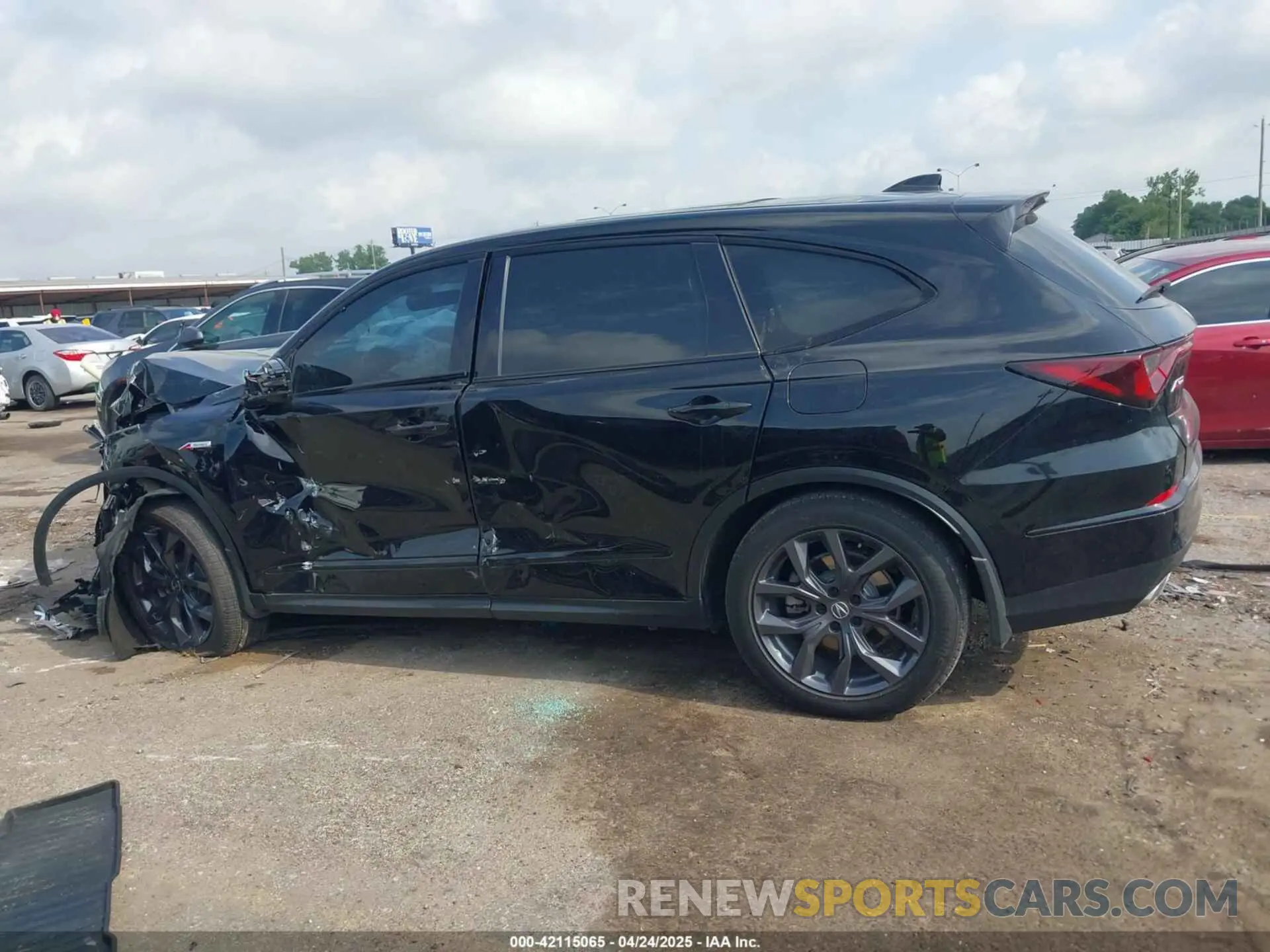 13 fotografías del automóvil dañado 5J8YE1H09PL004461 ACURA MDX 2023