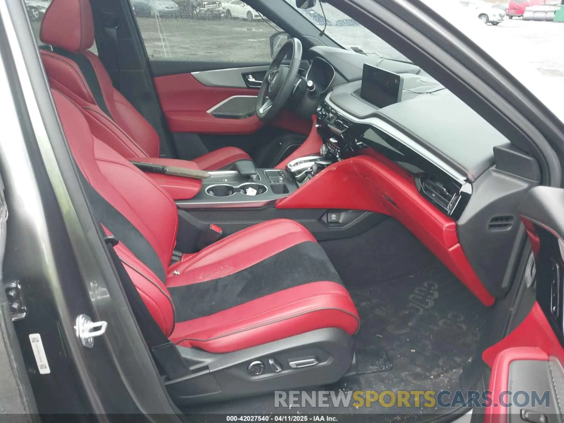 5 fotografías del automóvil dañado 5J8YE1H09PL005948 ACURA MDX 2023