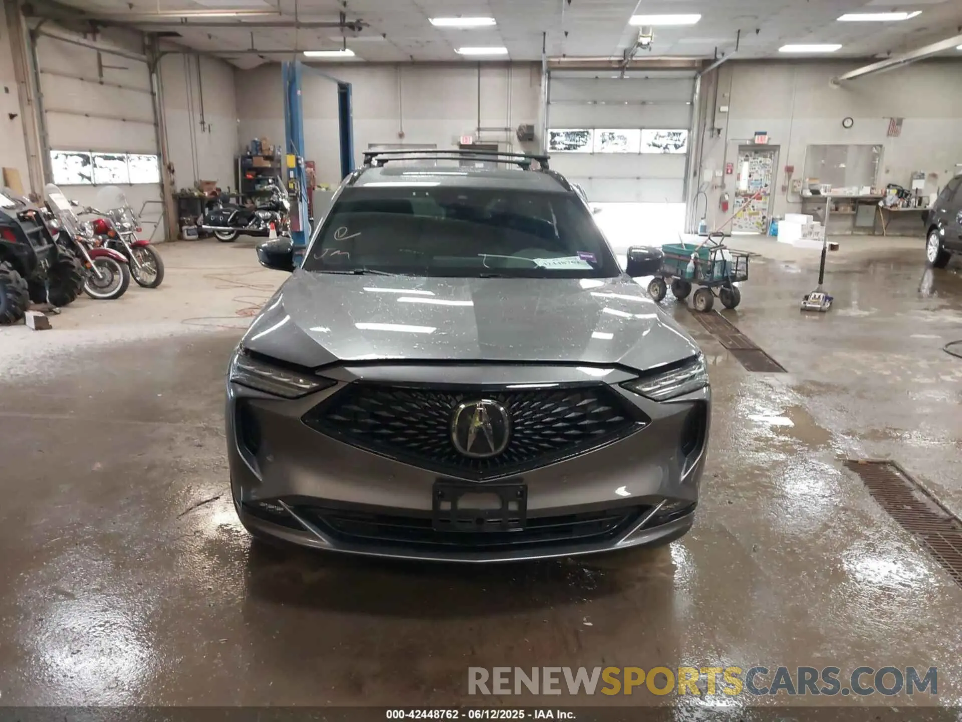 12 fotografías del automóvil dañado 5J8YE1H0XPL043110 ACURA MDX 2023