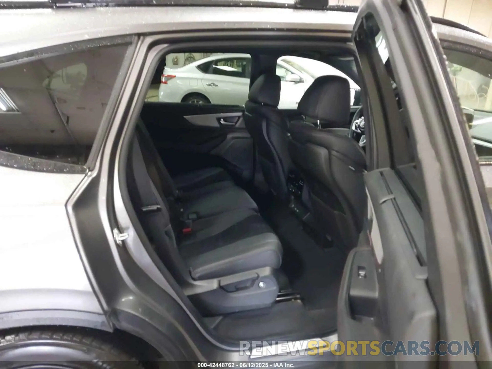 8 fotografías del automóvil dañado 5J8YE1H0XPL043110 ACURA MDX 2023