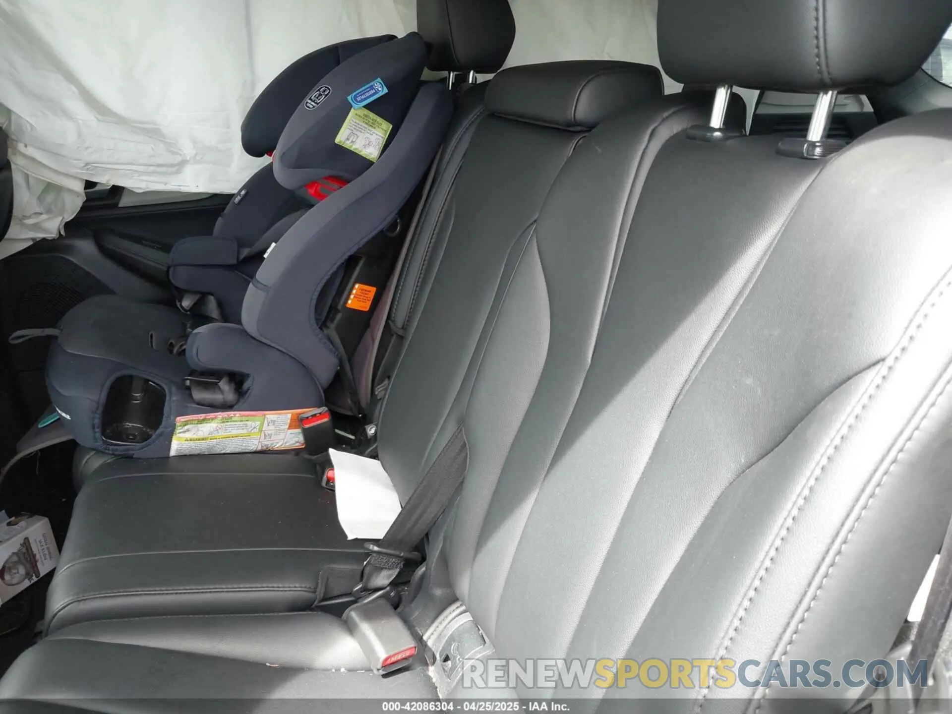8 fotografías del automóvil dañado 5J8YE1H35PL009408 ACURA MDX 2023