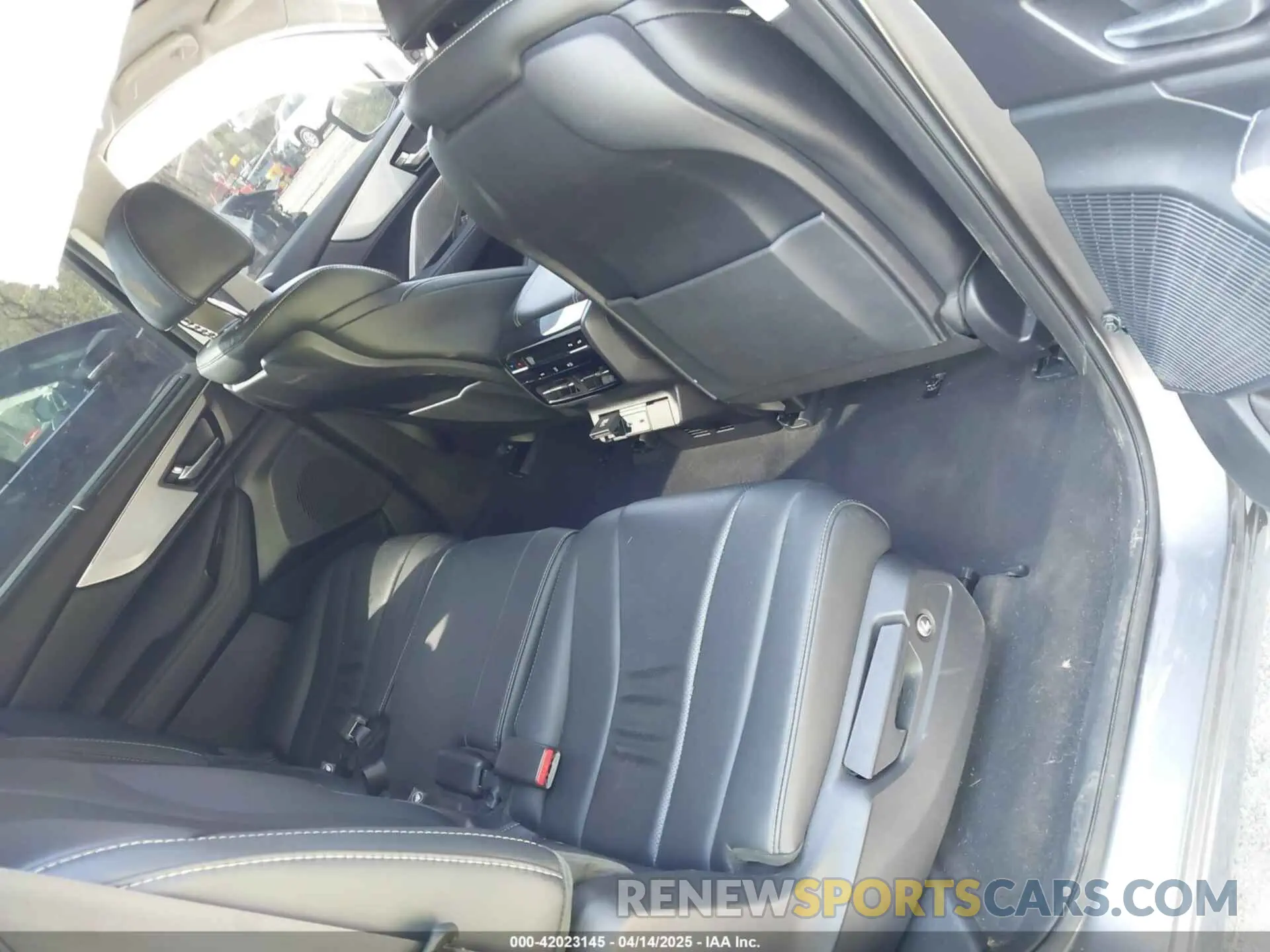 8 fotografías del automóvil dañado 5J8YE1H43PL012154 ACURA MDX 2023