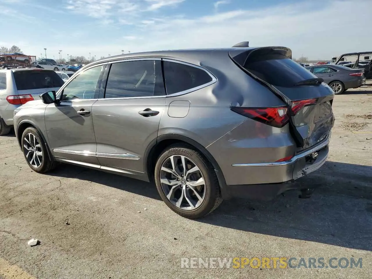 2 fotografías del automóvil dañado 5J8YE1H48PL028477 ACURA MDX 2023