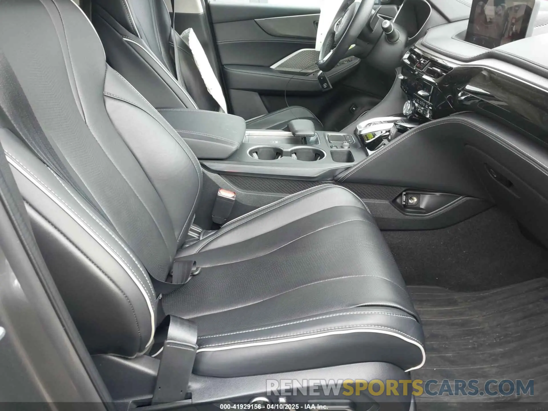5 fotografías del automóvil dañado 5J8YE1H84PL028270 ACURA MDX 2023
