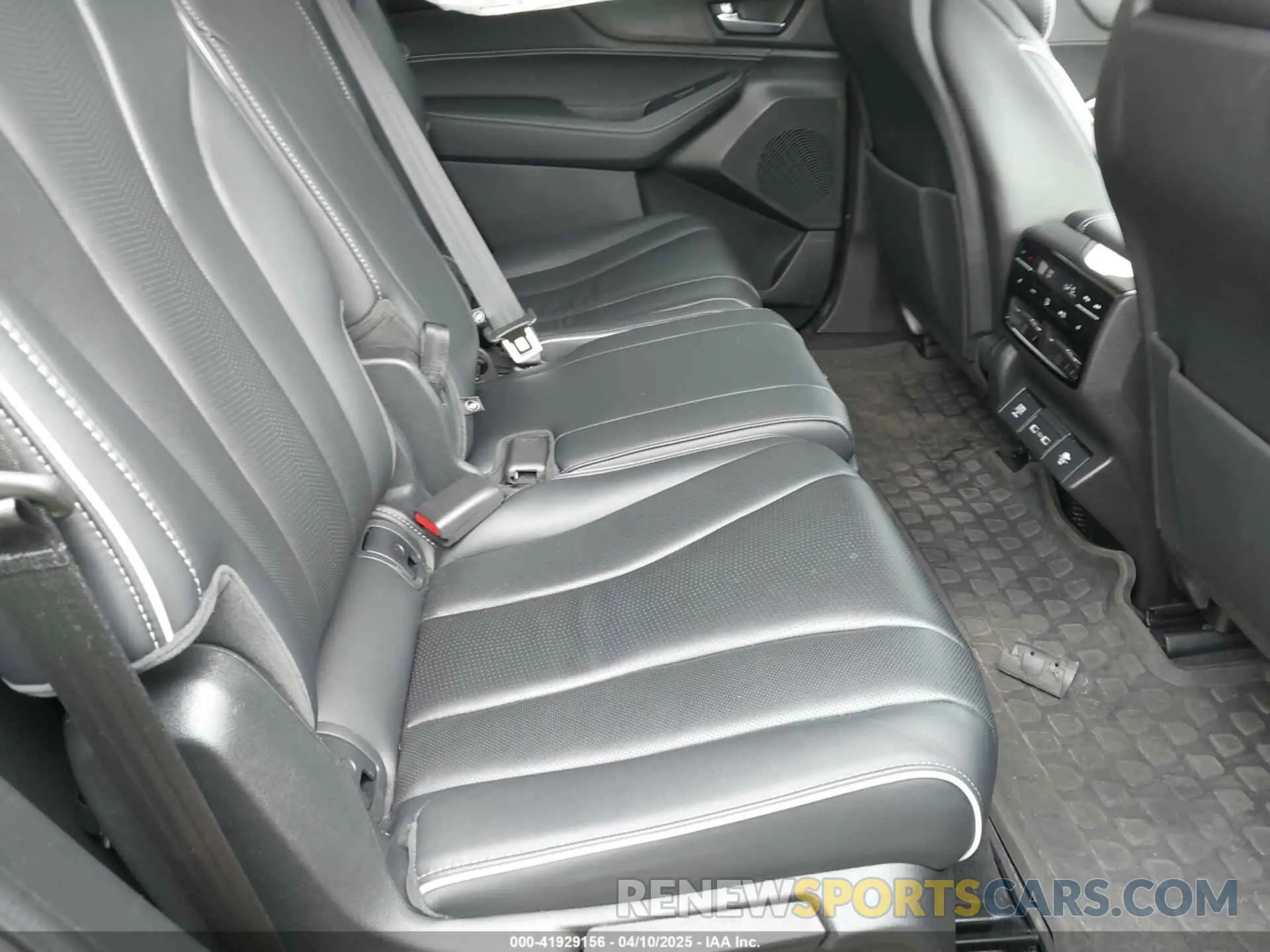 8 fotografías del automóvil dañado 5J8YE1H84PL028270 ACURA MDX 2023