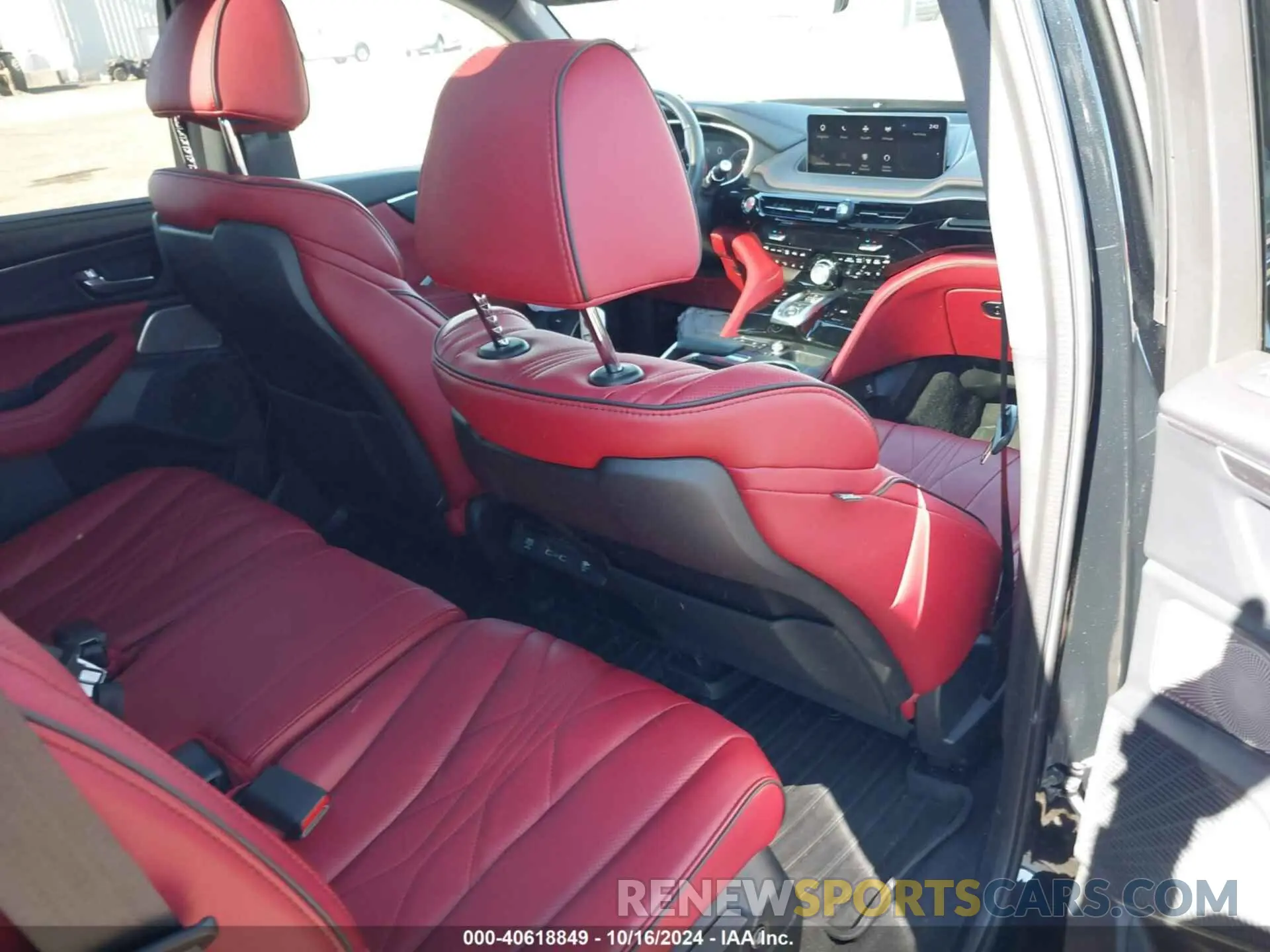 8 fotografías del automóvil dañado 5J8YD8H8XRL002562 ACURA MDX 2024