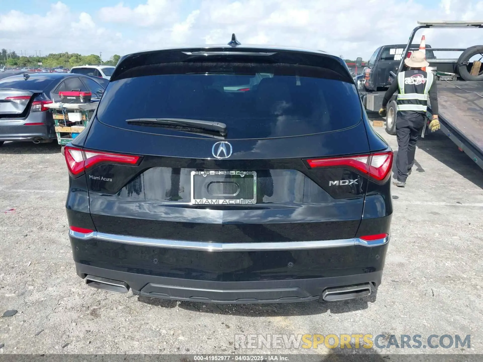 16 fotografías del automóvil dañado 5J8YD9H42RL002395 ACURA MDX 2024