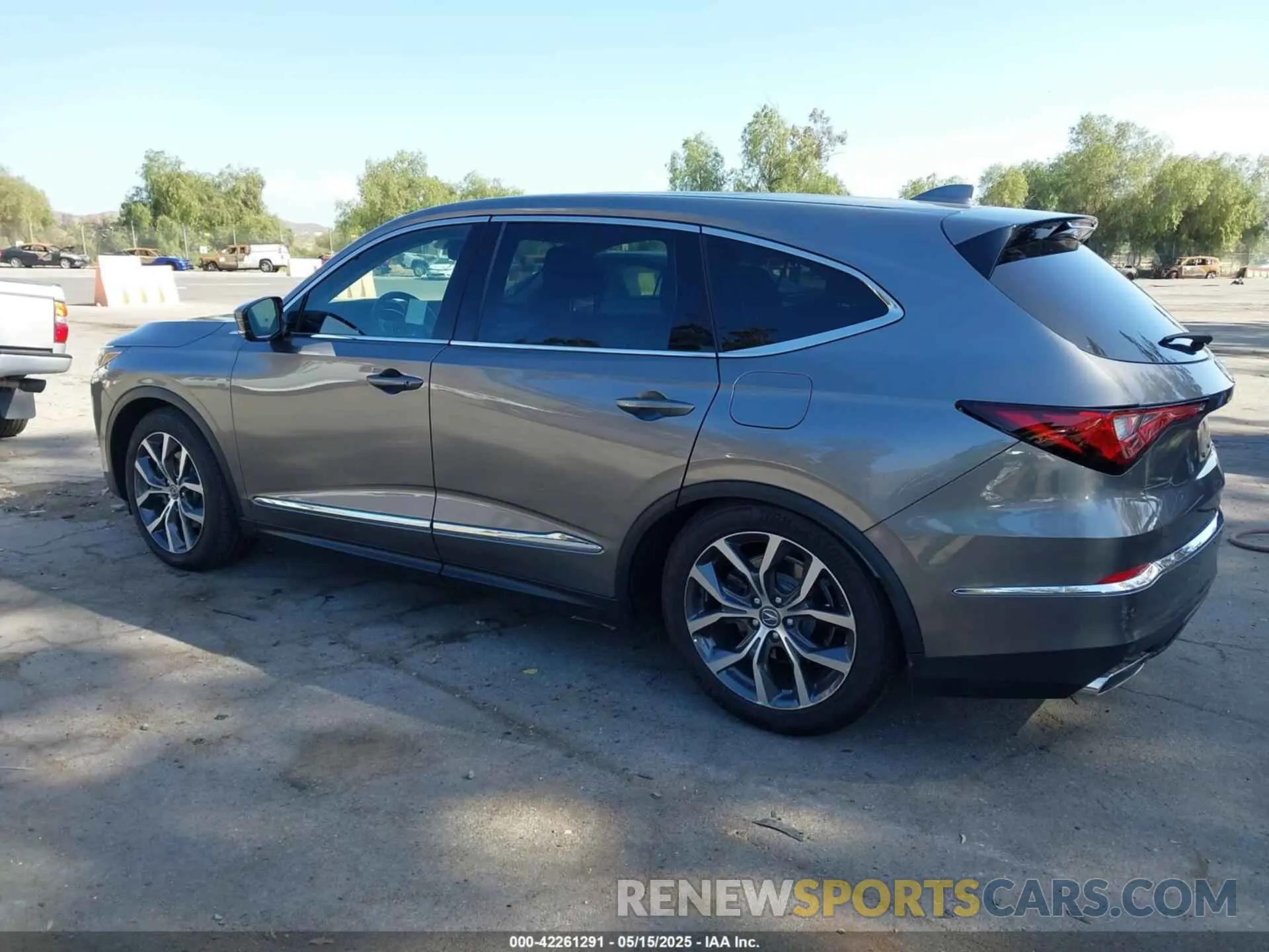3 fotografías del automóvil dañado 5J8YD9H42RL005765 ACURA MDX 2024