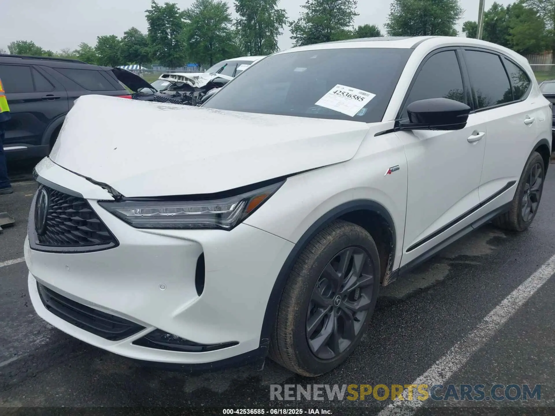 2 fotografías del automóvil dañado 5J8YE1H01RL005025 ACURA MDX 2024