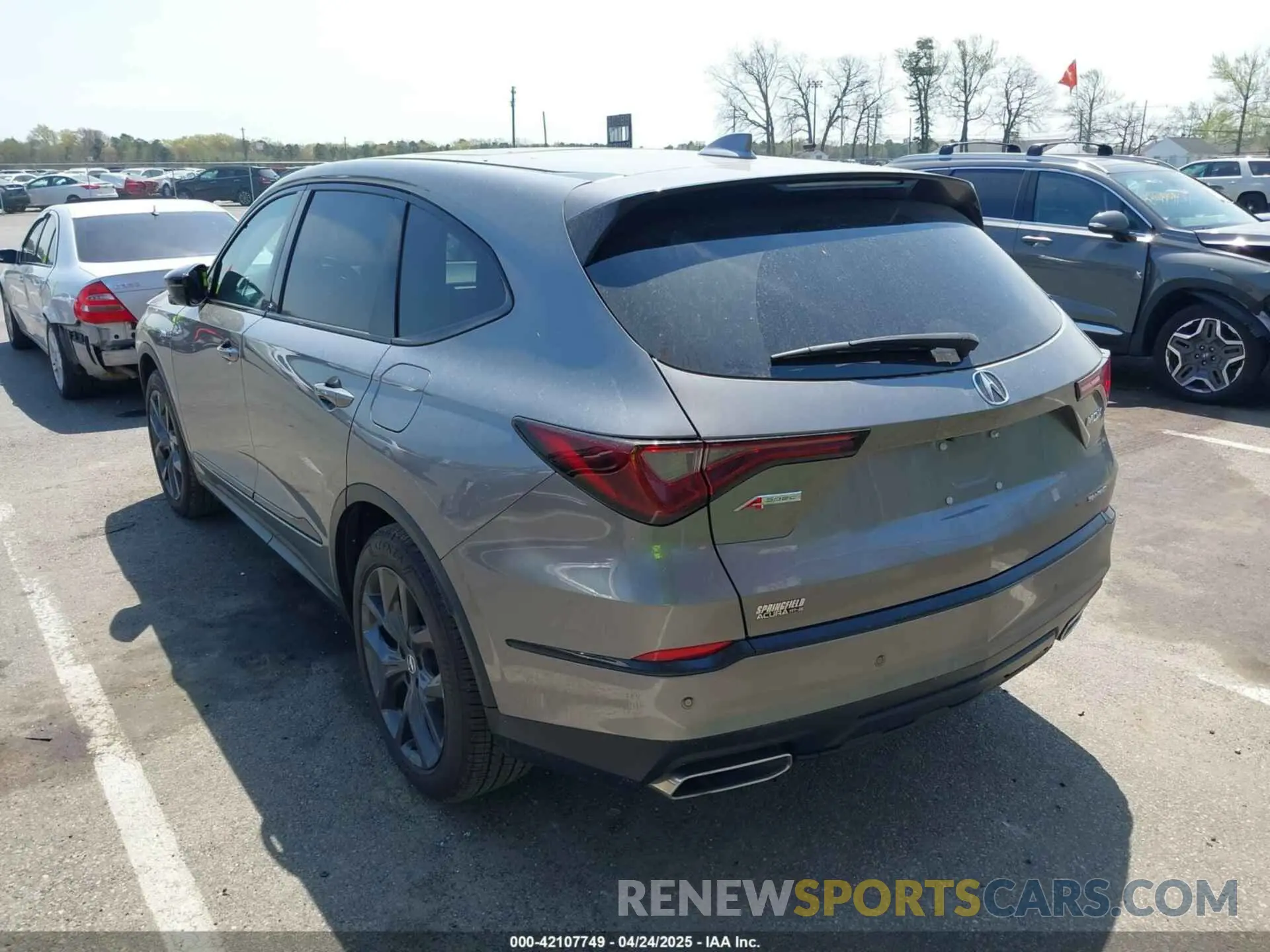 3 fotografías del automóvil dañado 5J8YE1H03RL020657 ACURA MDX 2024