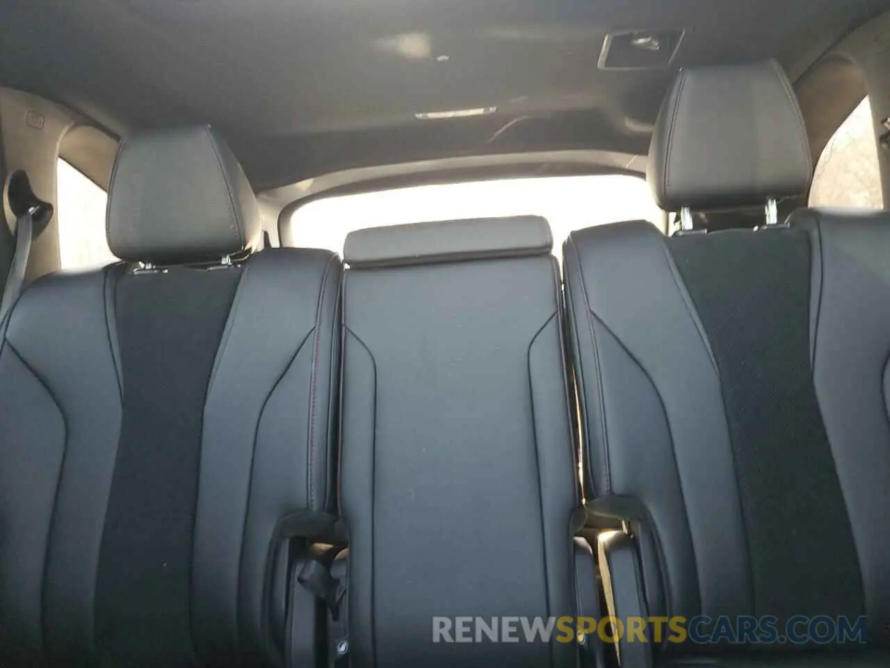 10 fotografías del automóvil dañado 5J8YE1H04RL019730 ACURA MDX 2024