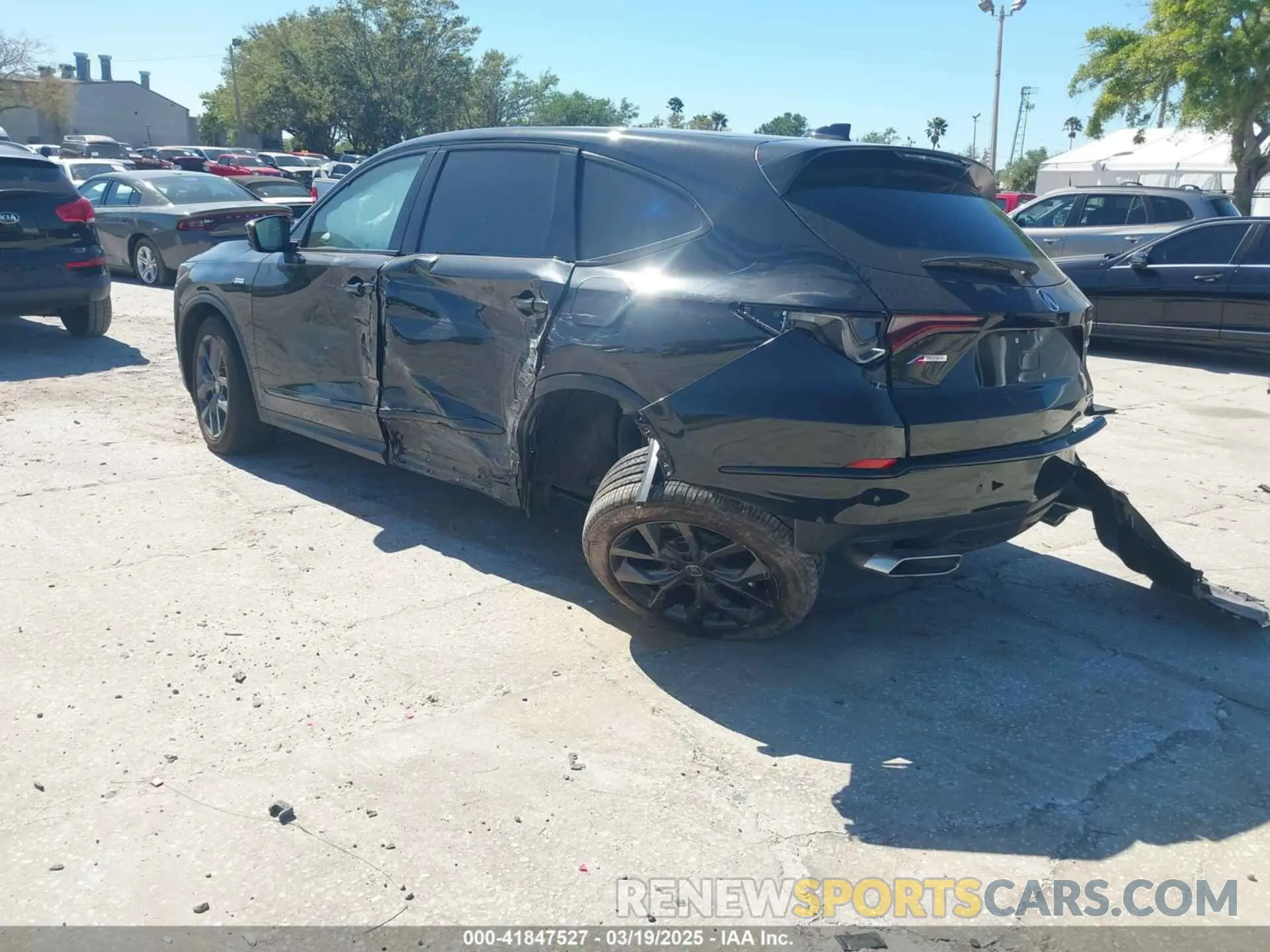 3 fotografías del automóvil dañado 5J8YE1H06RL023004 ACURA MDX 2024