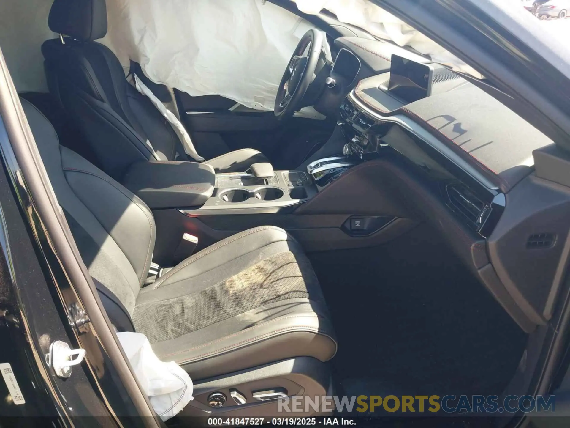 5 fotografías del automóvil dañado 5J8YE1H06RL023004 ACURA MDX 2024