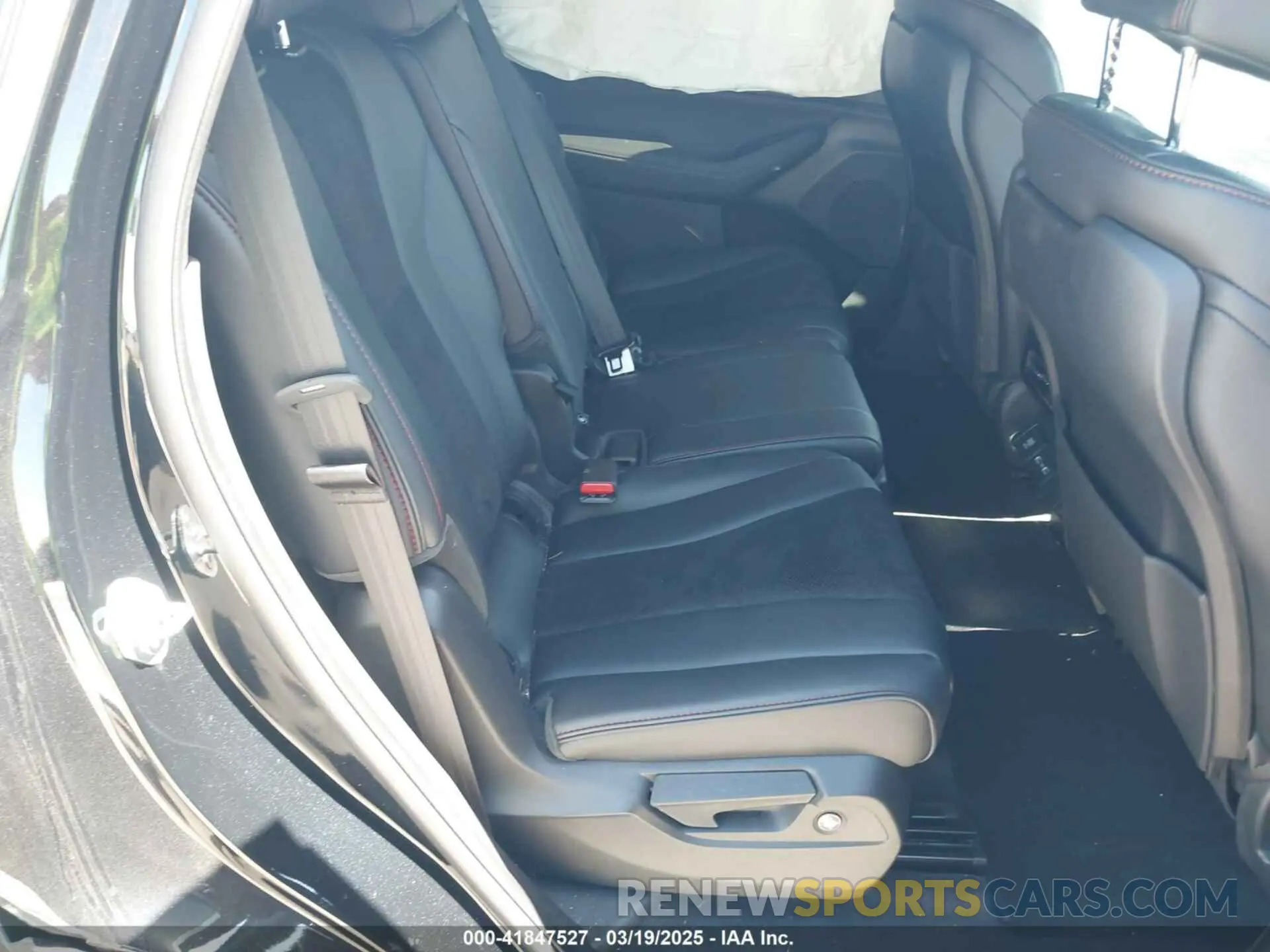 8 fotografías del automóvil dañado 5J8YE1H06RL023004 ACURA MDX 2024
