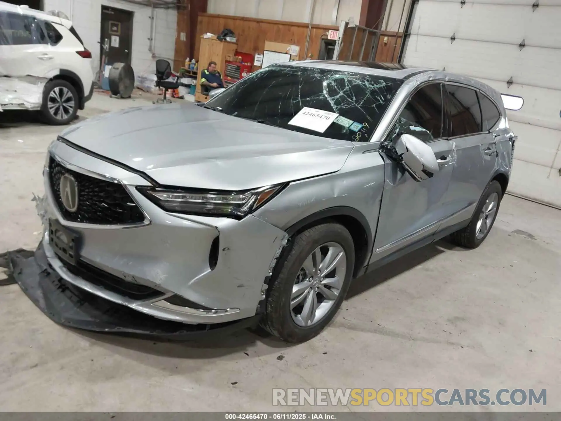 2 fotografías del automóvil dañado 5J8YE1H33RL035282 ACURA MDX 2024