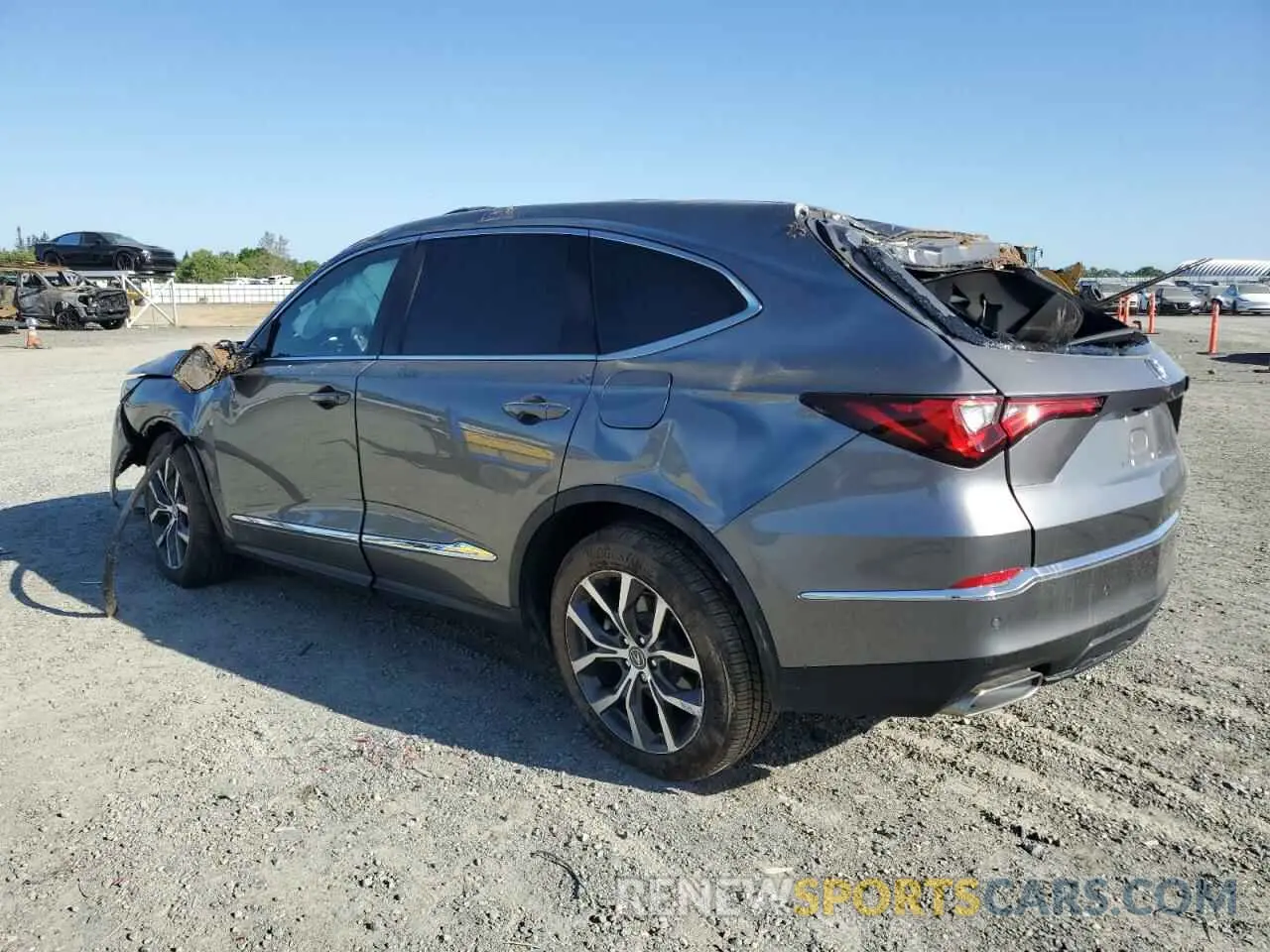 2 fotografías del automóvil dañado 5J8YE1H42RL035346 ACURA MDX 2024
