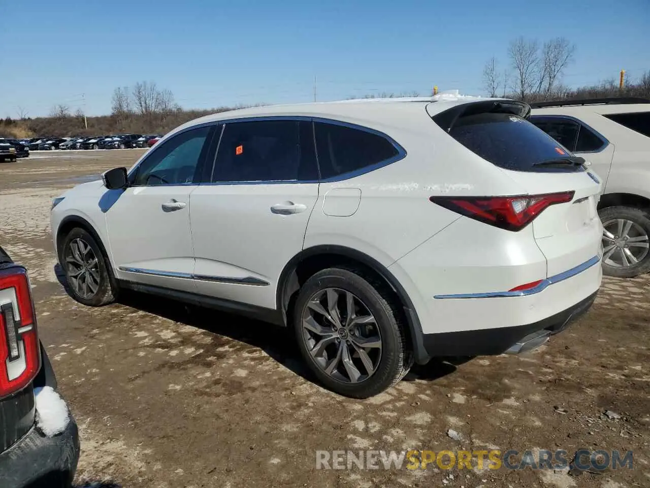 2 fotografías del automóvil dañado 5J8YE1H43RL032083 ACURA MDX 2024