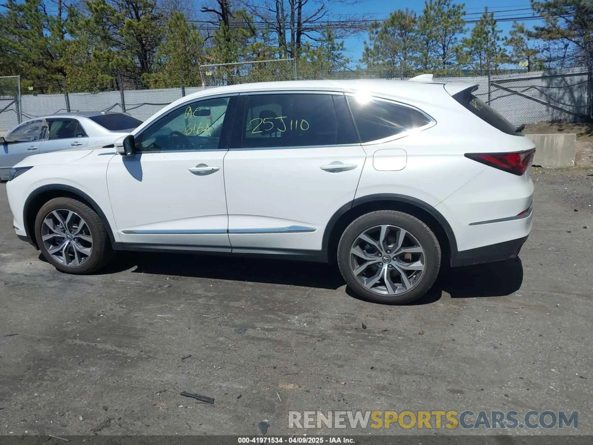 14 fotografías del automóvil dañado 5J8YE1H46RL020512 ACURA MDX 2024