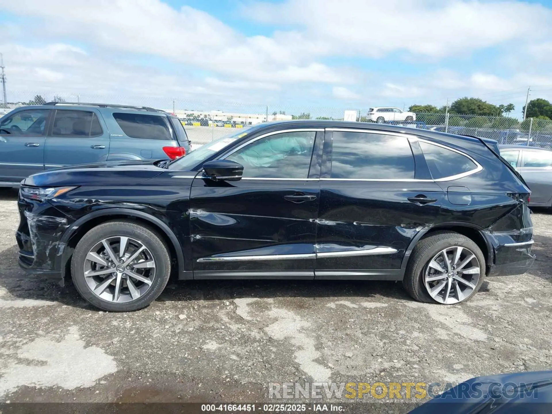 14 fotografías del automóvil dañado 5J8YD9H49SL003503 ACURA MDX 2025