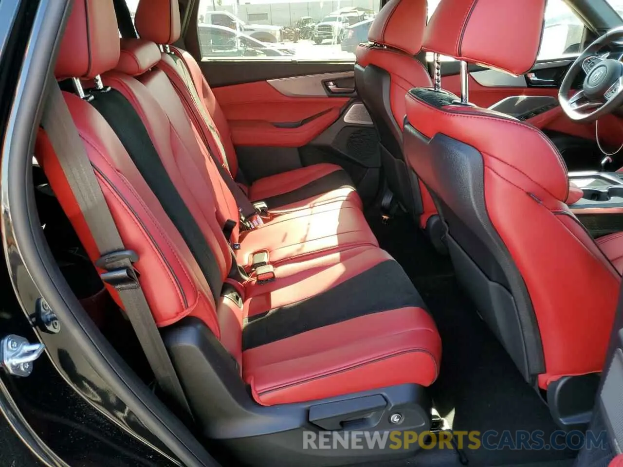 11 fotografías del automóvil dañado 5J8YE1H06SL010596 ACURA MDX 2025