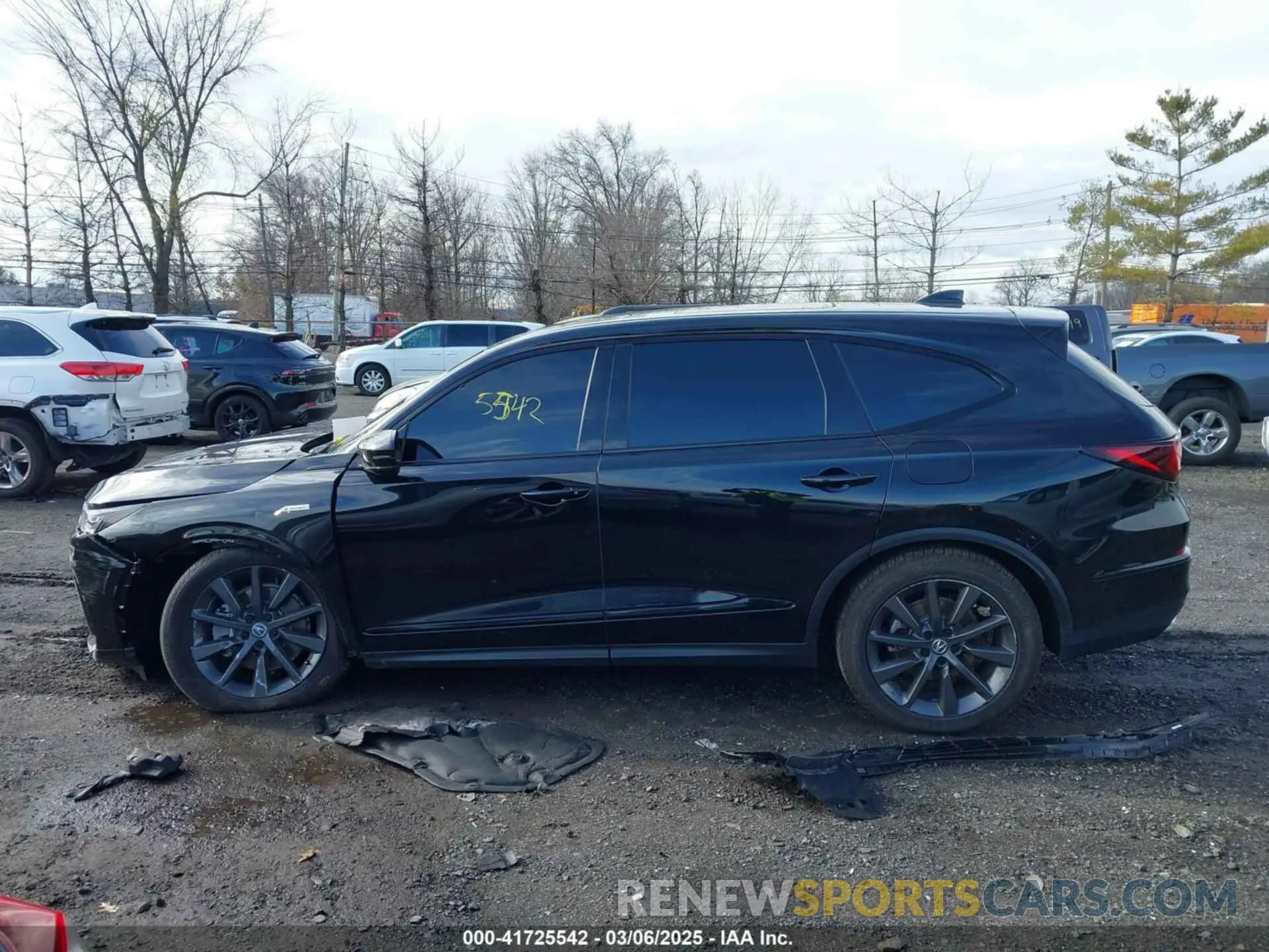 14 fotografías del automóvil dañado 5J8YE1H07SL000336 ACURA MDX 2025