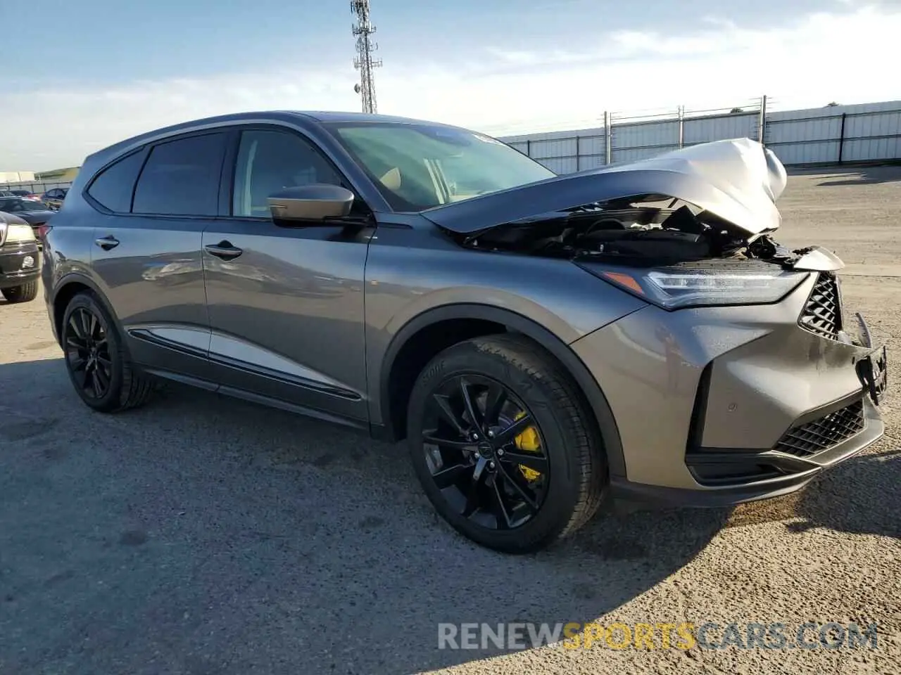 4 fotografías del automóvil dañado 5J8YE1H49SL007176 ACURA MDX 2025
