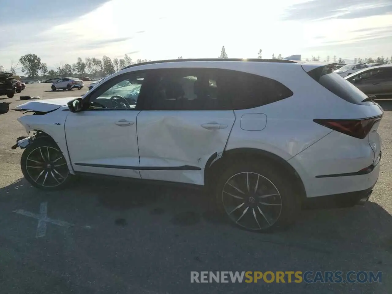 2 fotografías del automóvil dañado 5J8YD8H81RL001171 ACURA MDX TYPE S 2024